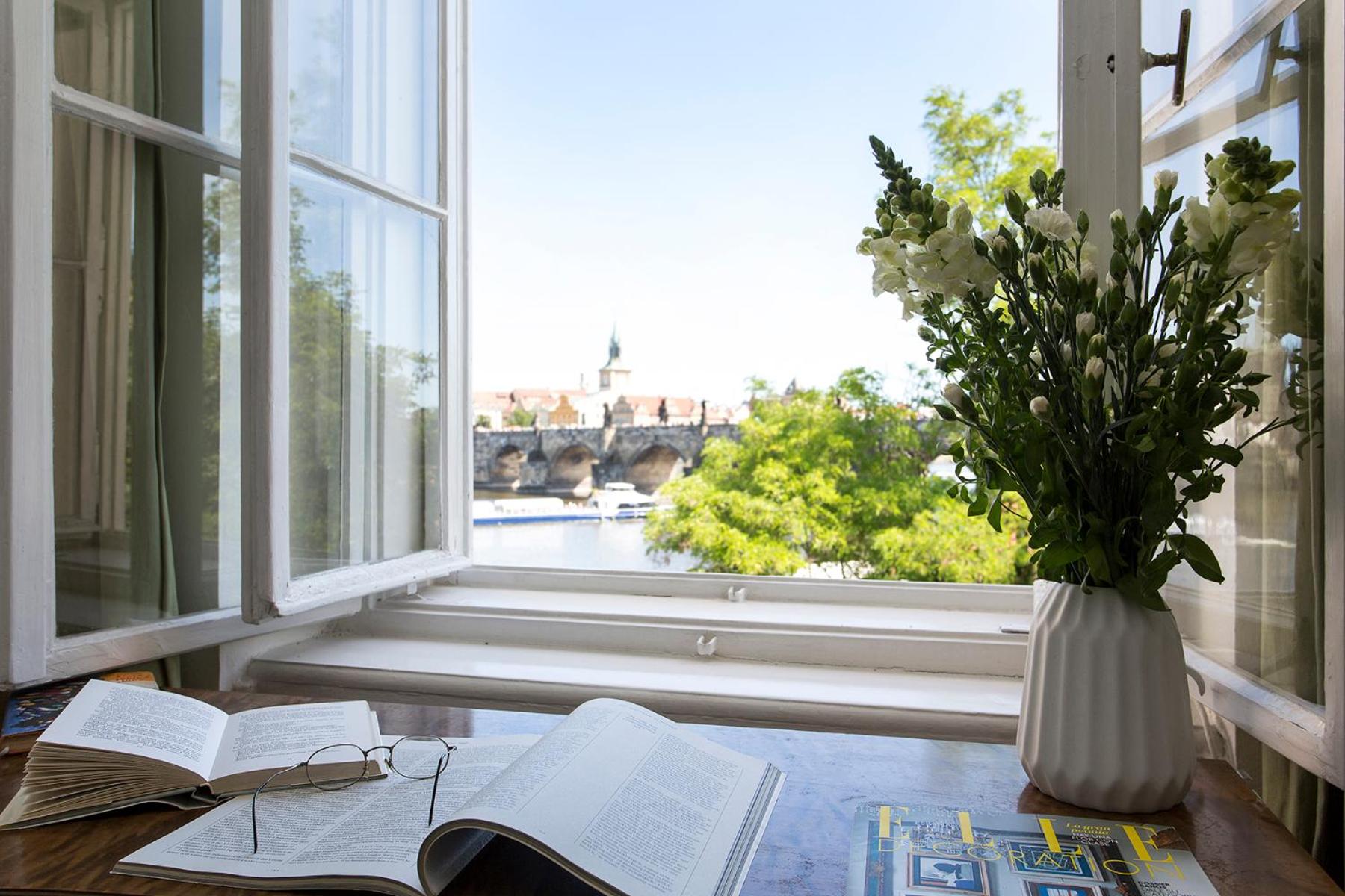 Residence Charles Bridge