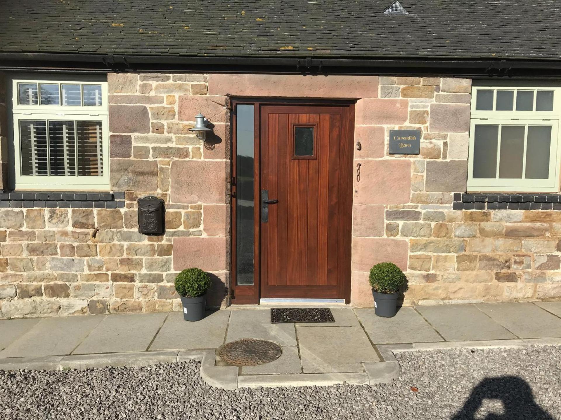 Barn-Sleeps 4-Parking-Near Alton Towers Peak Dist view 2
