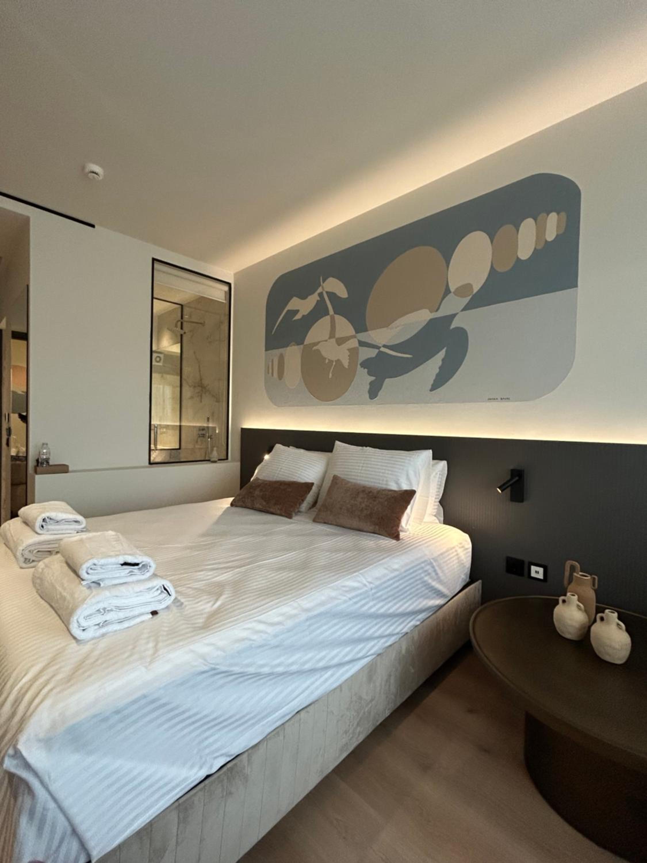 Dina & McAllister Rooms & Suites