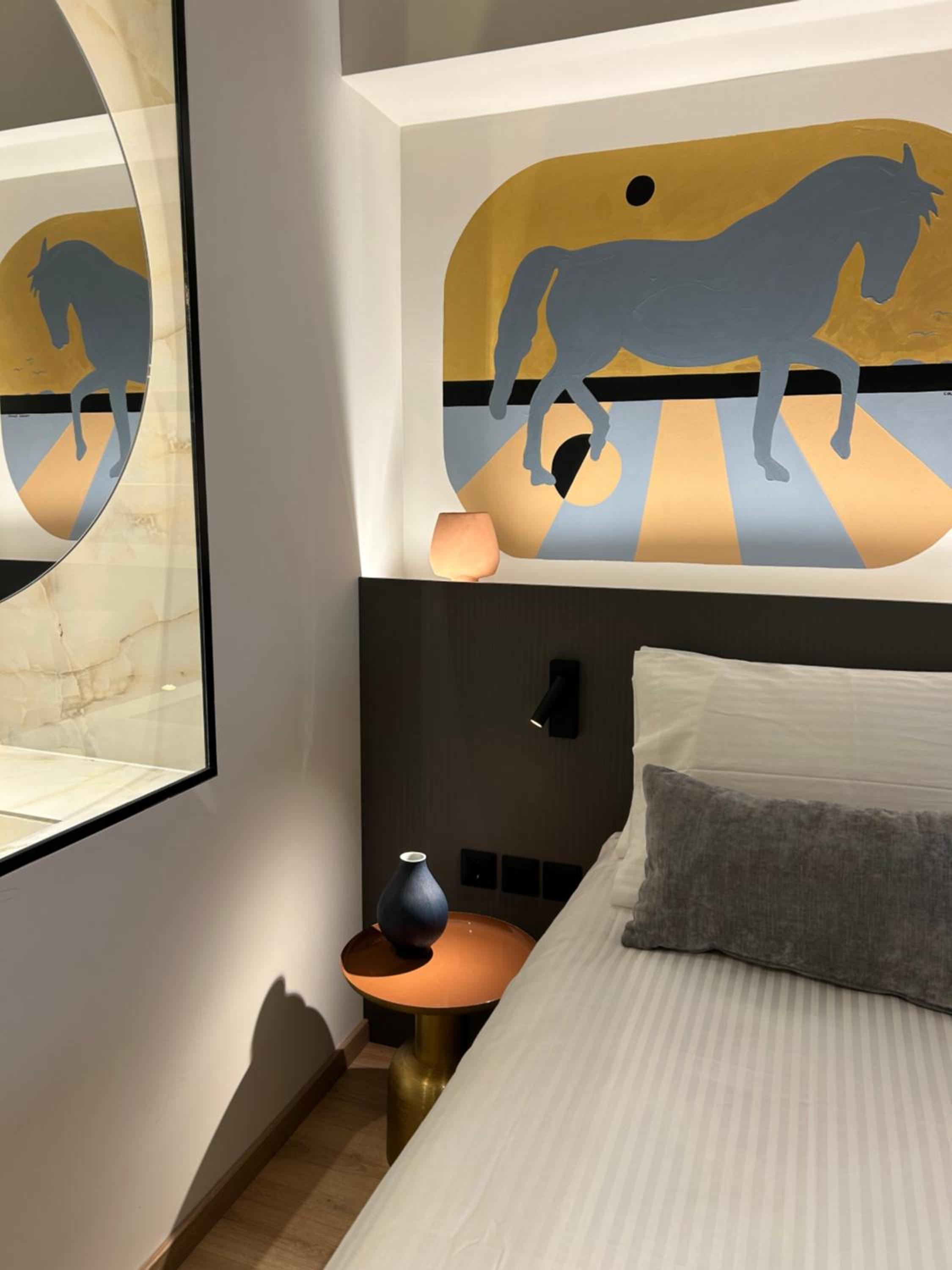 Dina & McAllister Rooms & Suites
