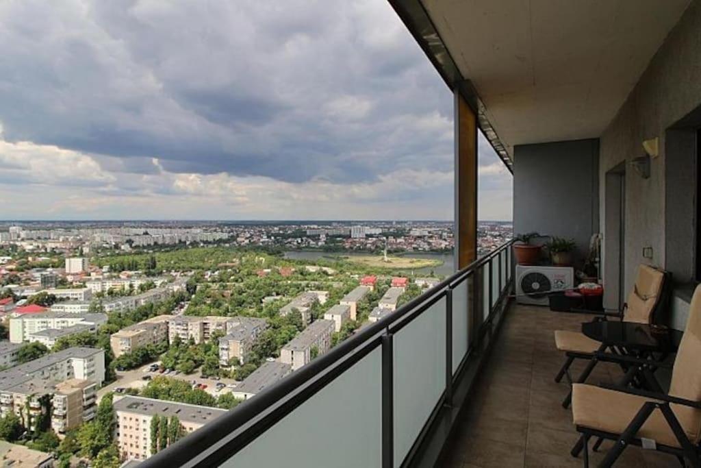 Luxury plaza complex apartments