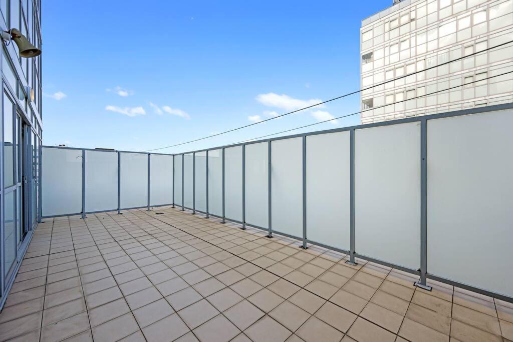 Sky View 2B1B@burwood