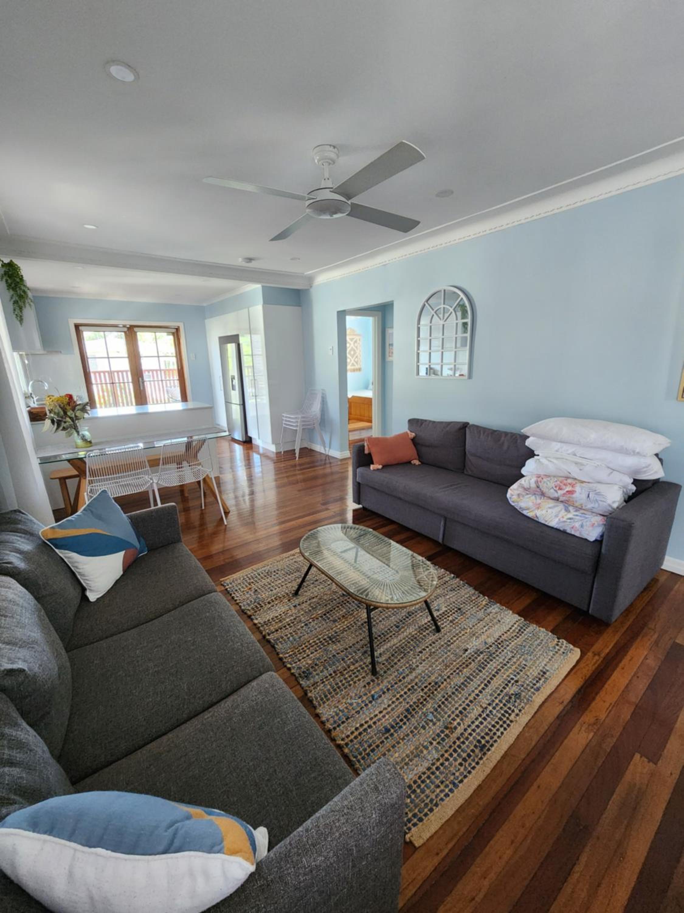 OXLEY Mineral Pool & Private Home suburbanSTAY