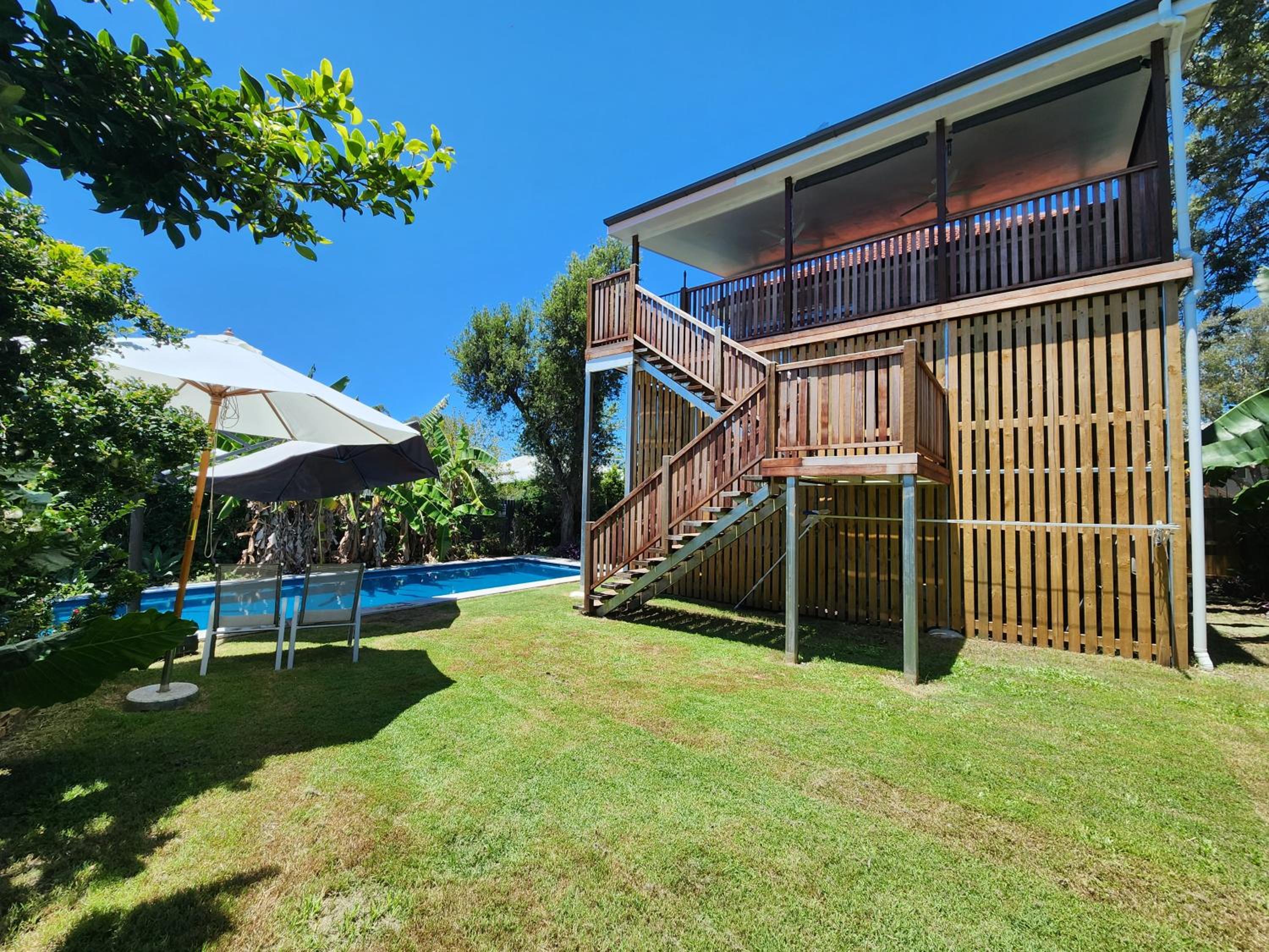 OXLEY Mineral Pool & Private Home suburbanSTAY