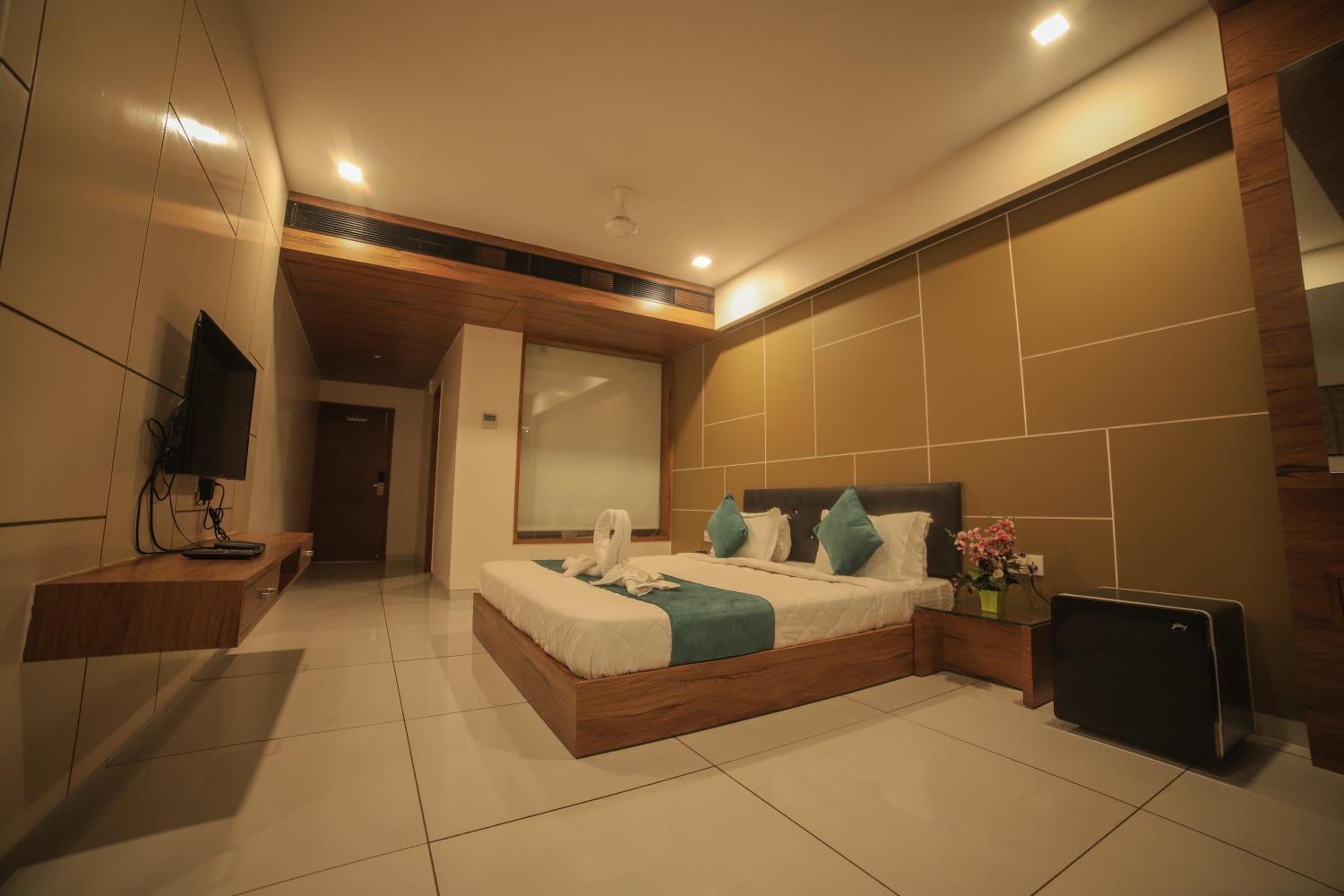 HOTEL CARREFOUR