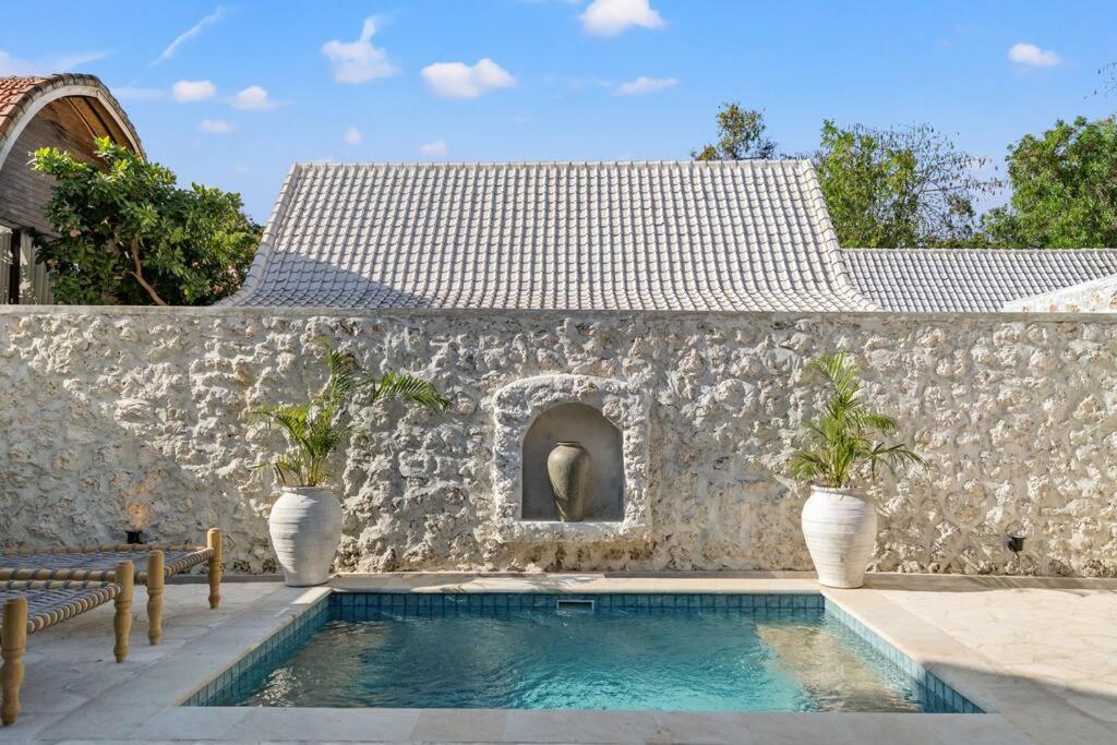 WARNA VILLAS- Villa Hijau Green Style 2 bdr w Pool & Kitchen Uluwatu view 4