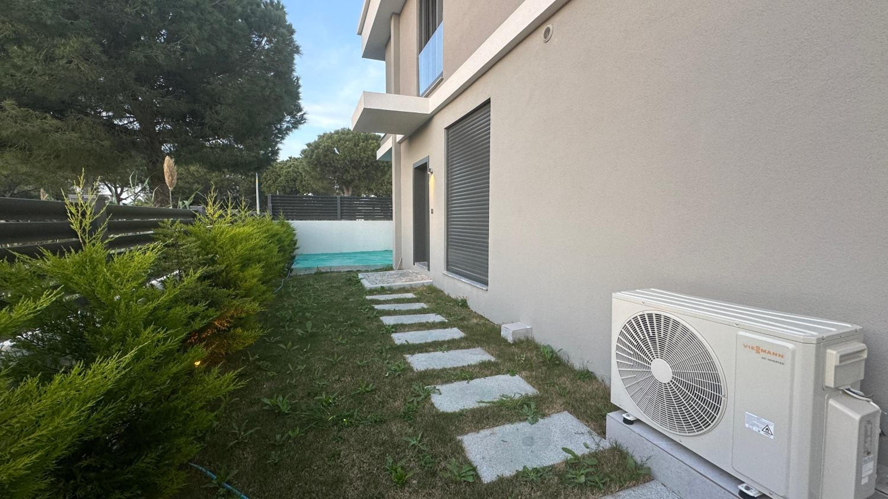S Villa City view 5