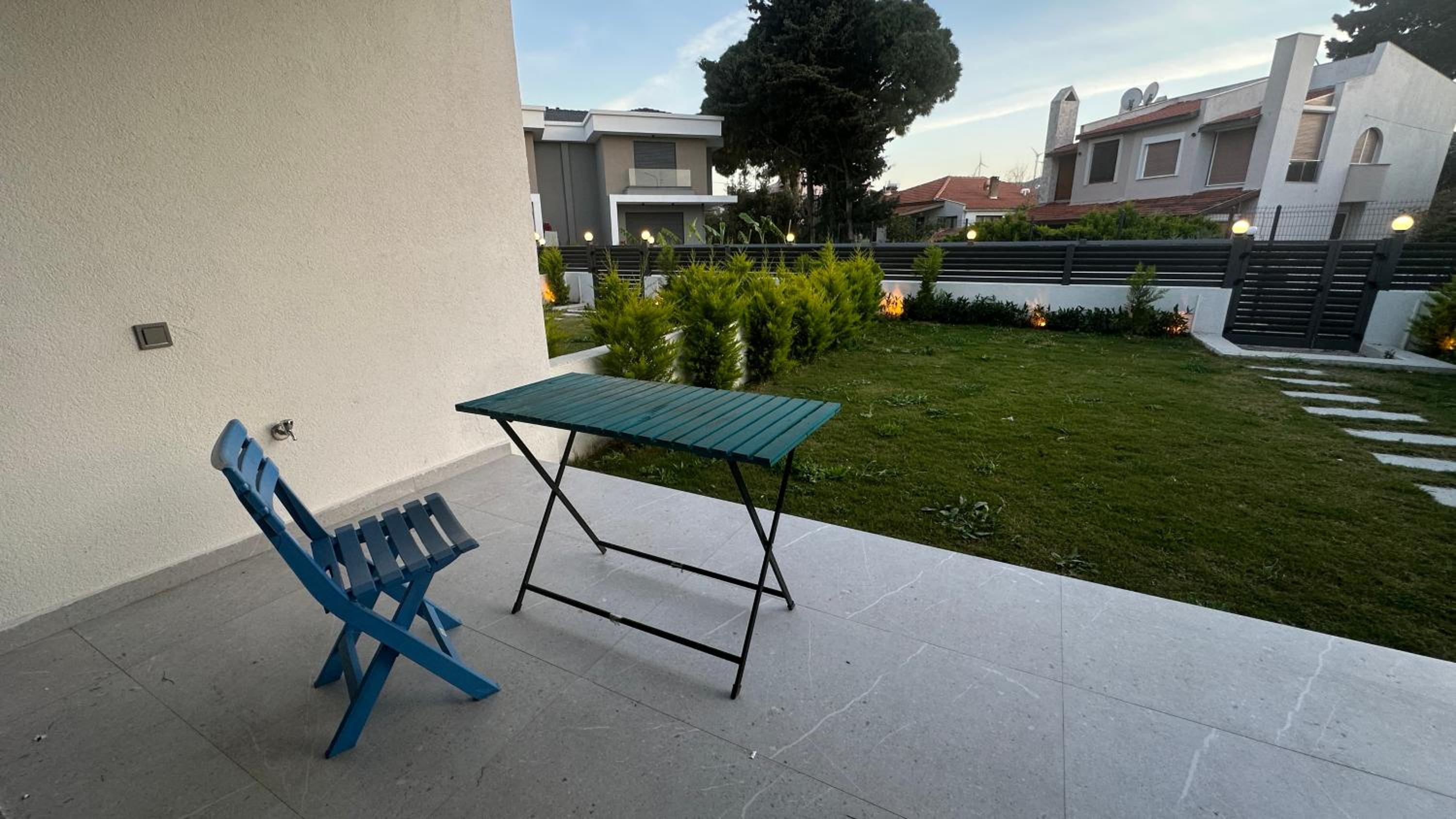 S Villa City view 2
