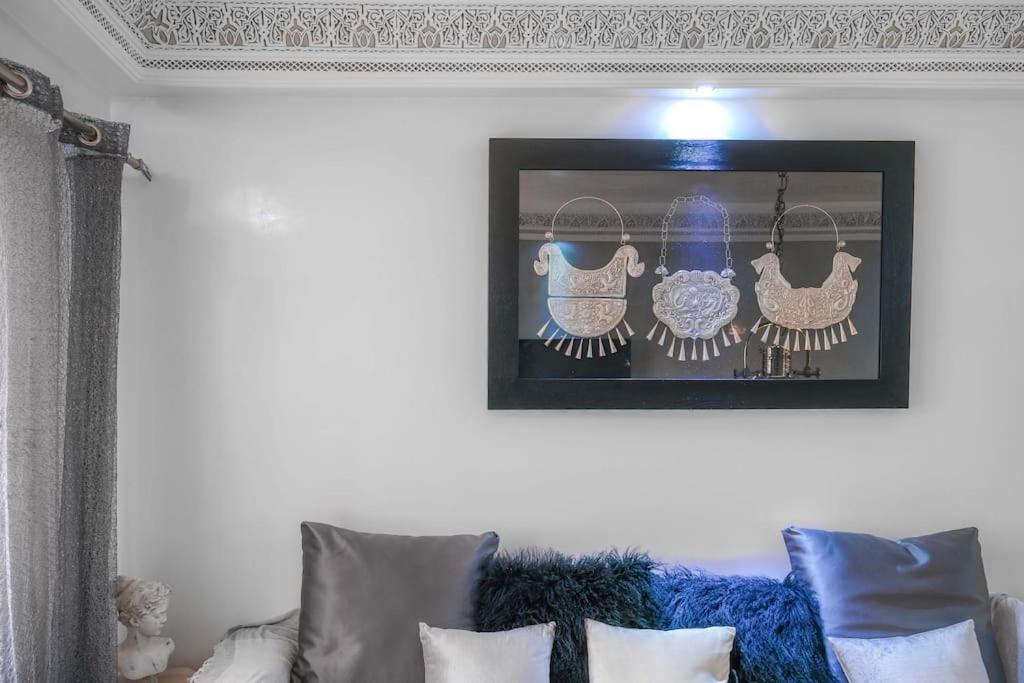 Charmant et cosy appart avec piscine view 2