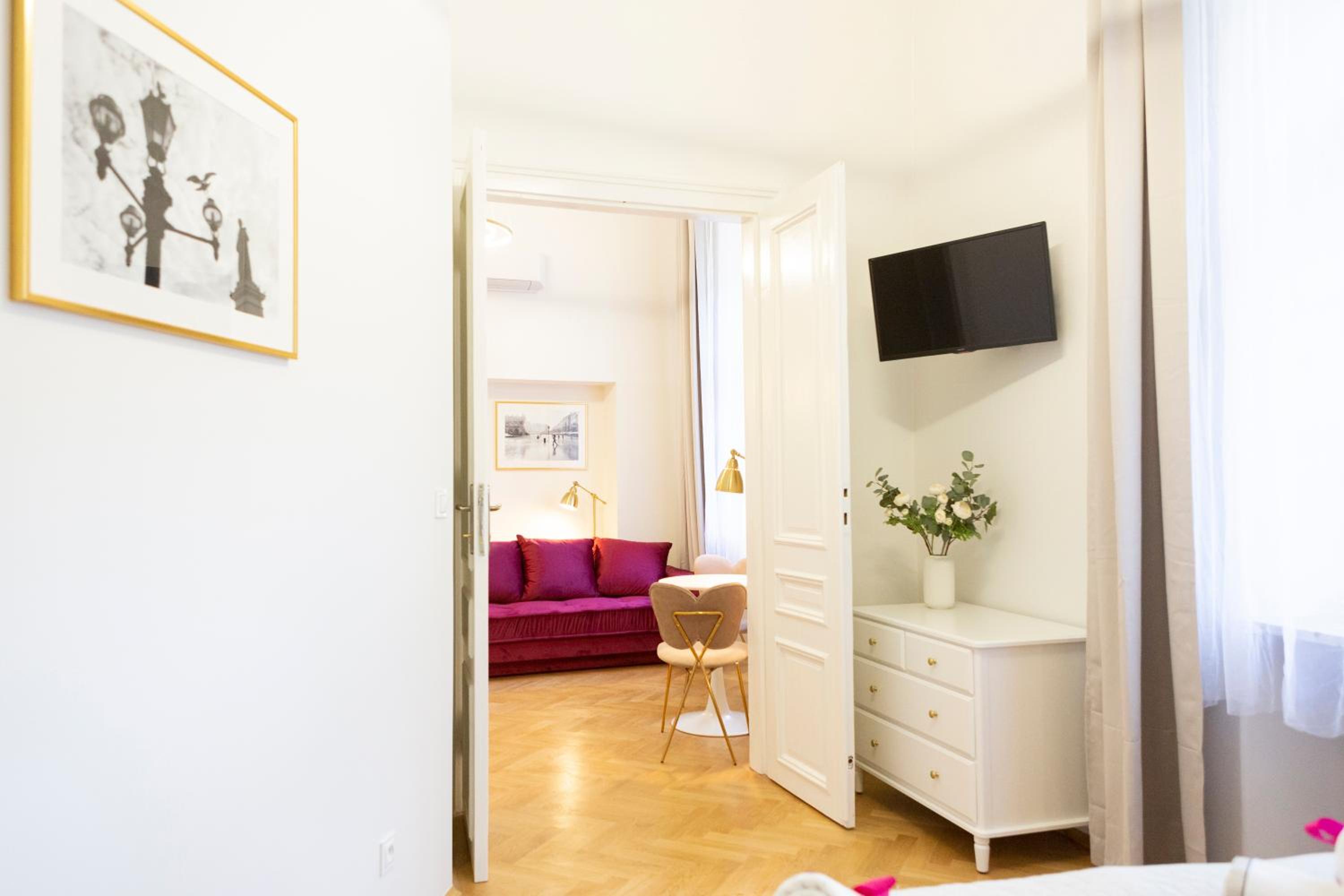 Apartments Roman