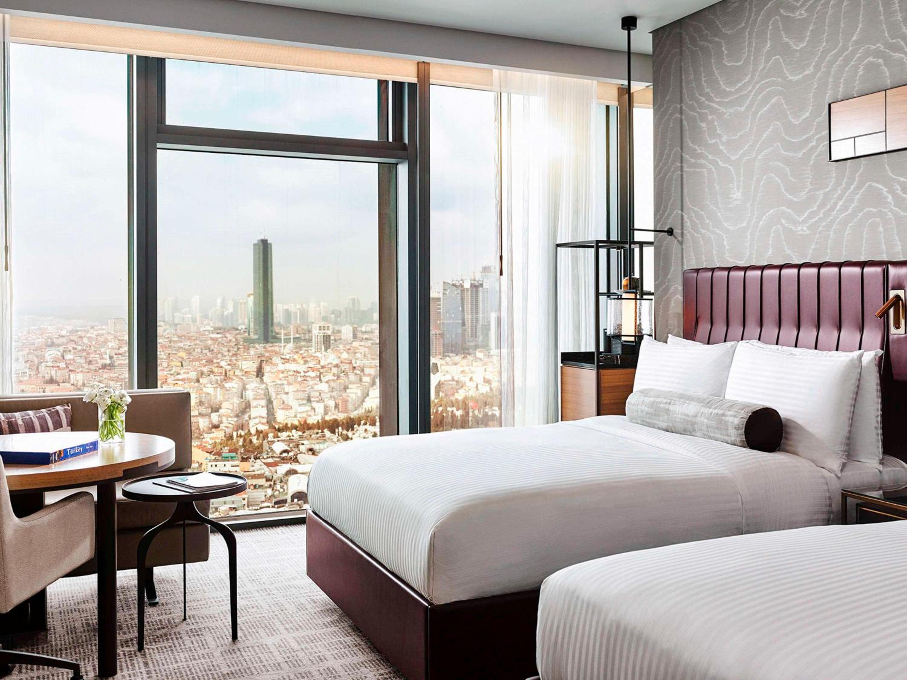 Fairmont Quasar İstanbul Otel - Image 12