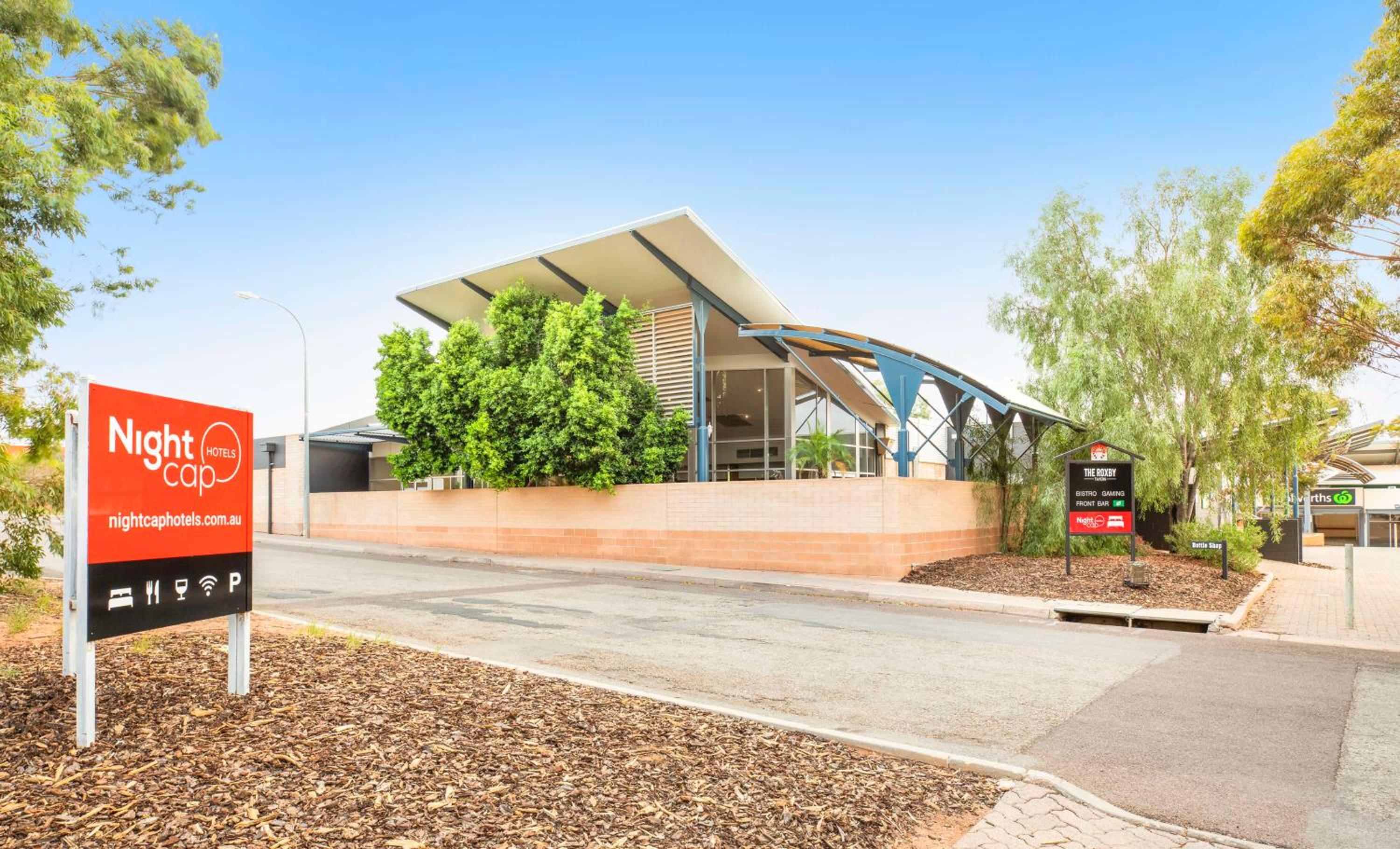 Nightcap at Roxby Downs