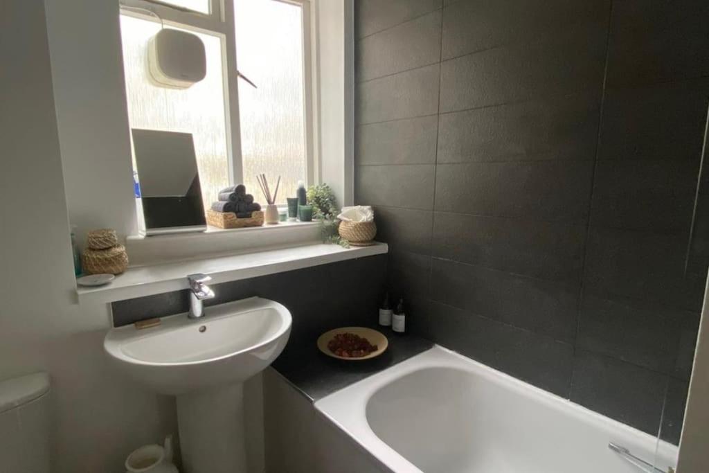 Amazing + Central Cozy Apt London