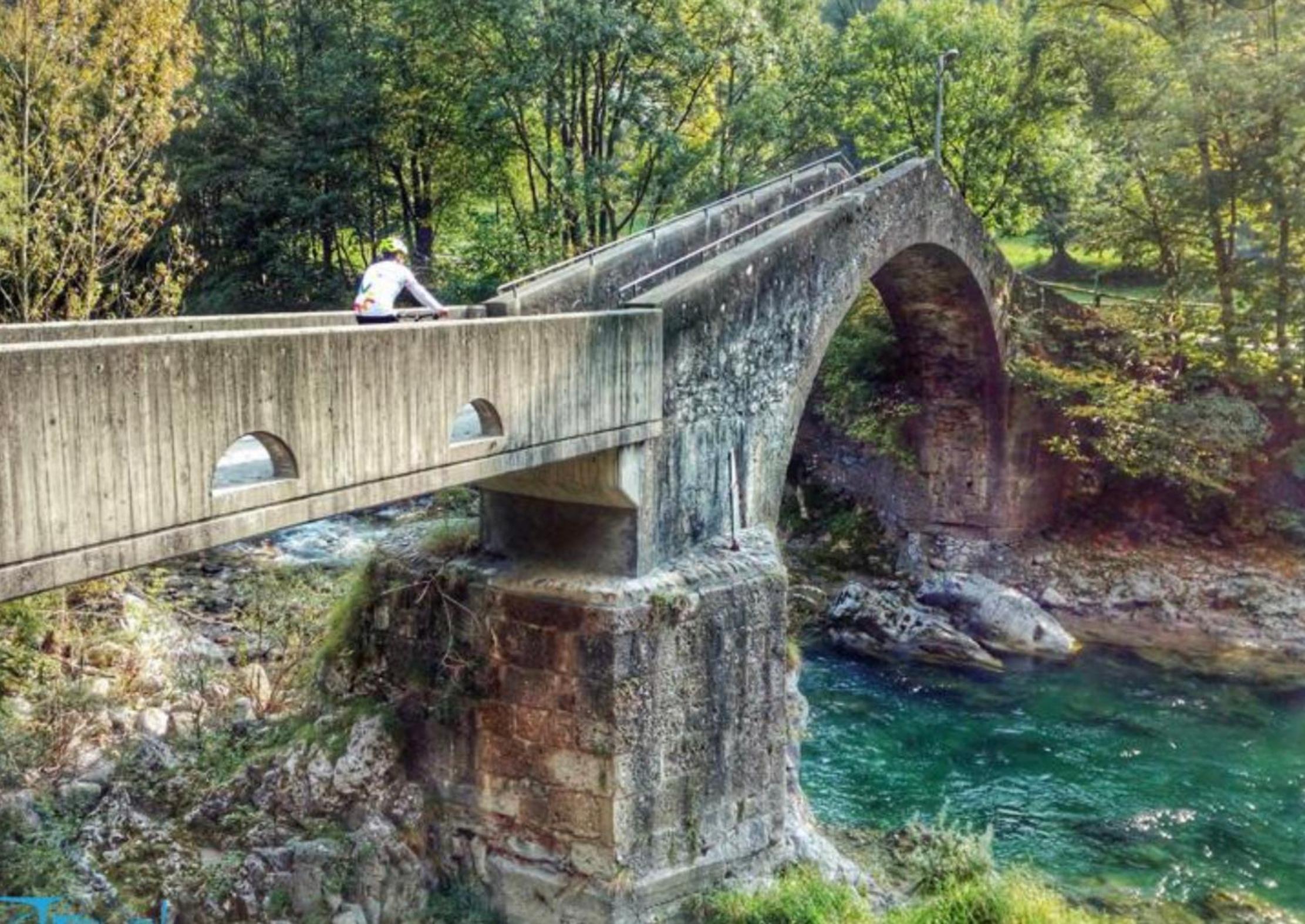 Val Taleggio nel verde x8 persone con camino e Wifi view 3