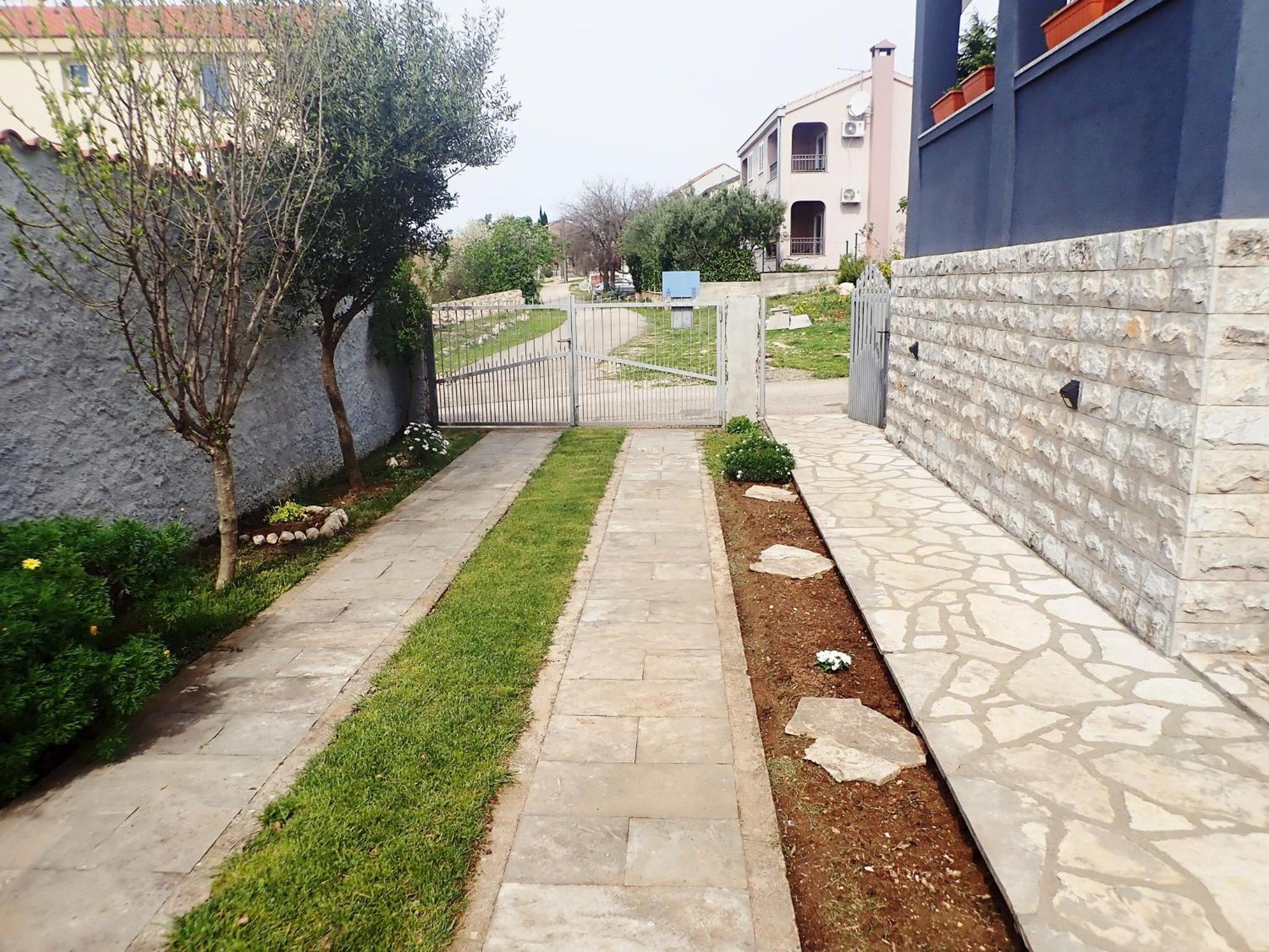 Photo 43