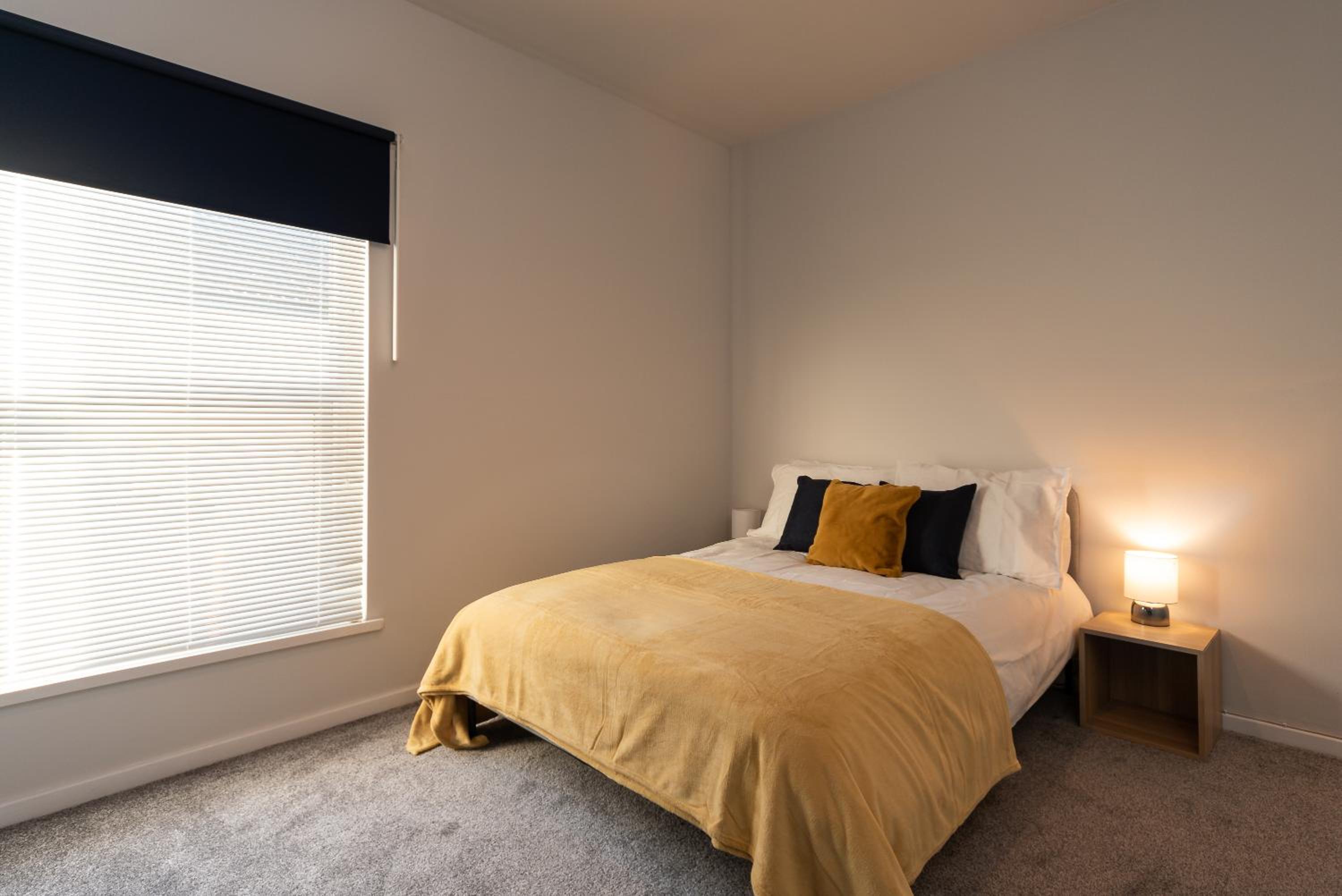 Stylish 3Bed House in Hull - sleeps 5 view 3