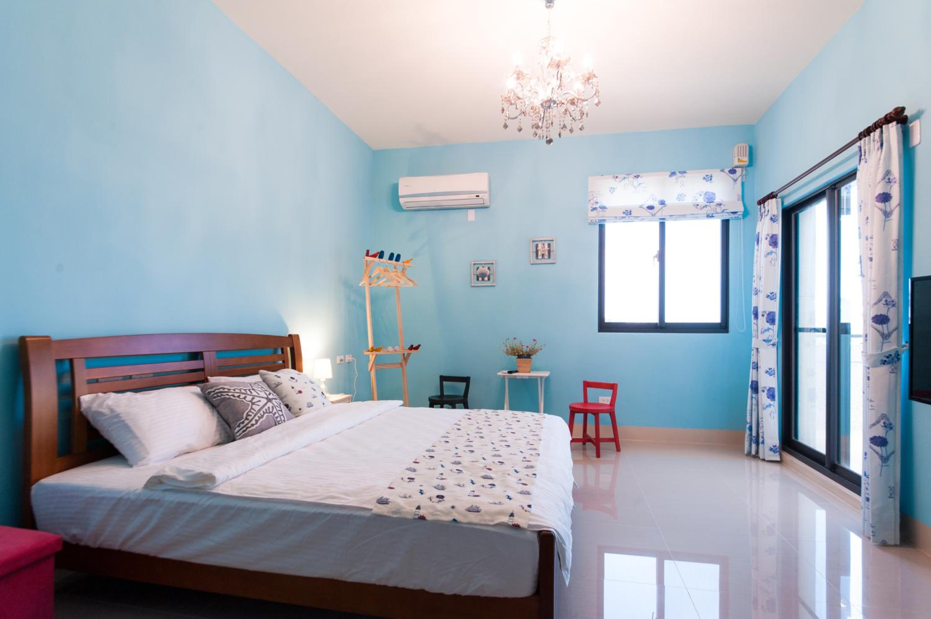 EZE Homestay
