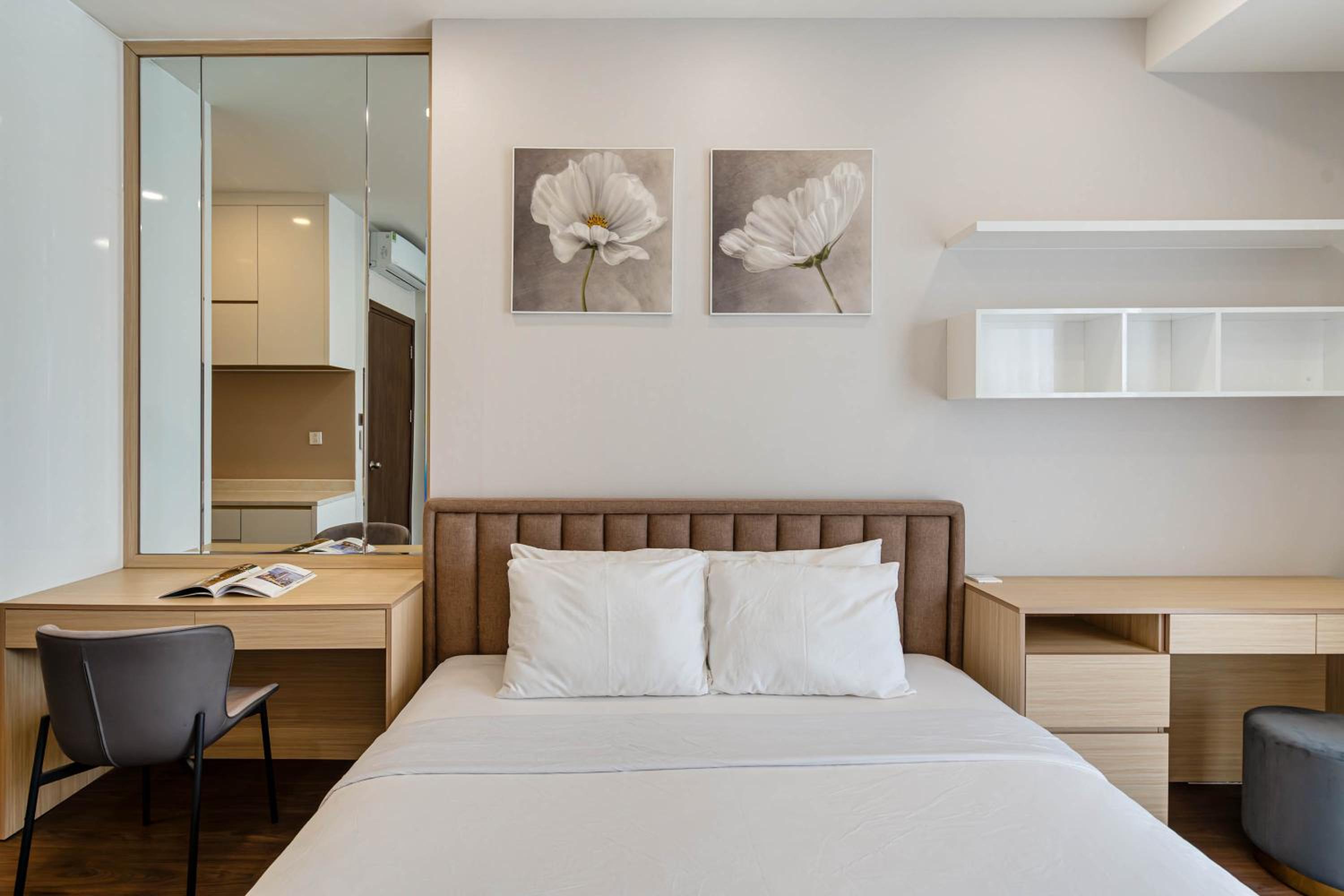 Melody Apartment - SAIGON ROYAL Building
