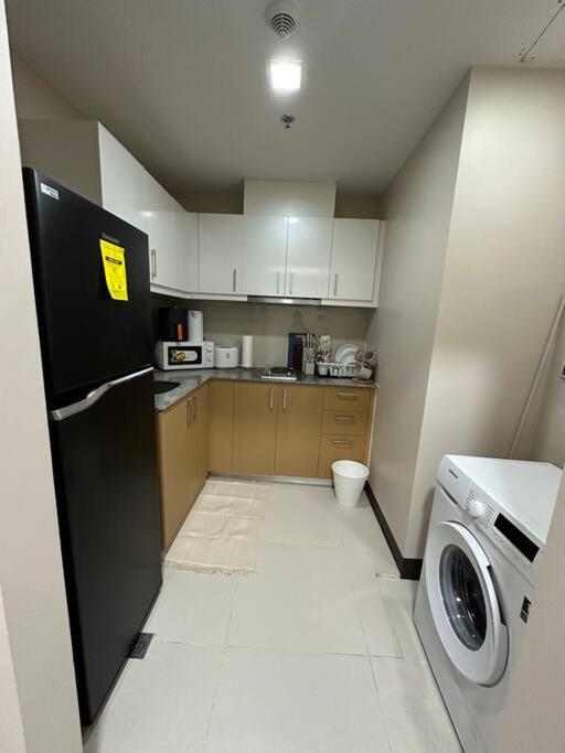 Classy and Spacious 1Br-T1 view 2