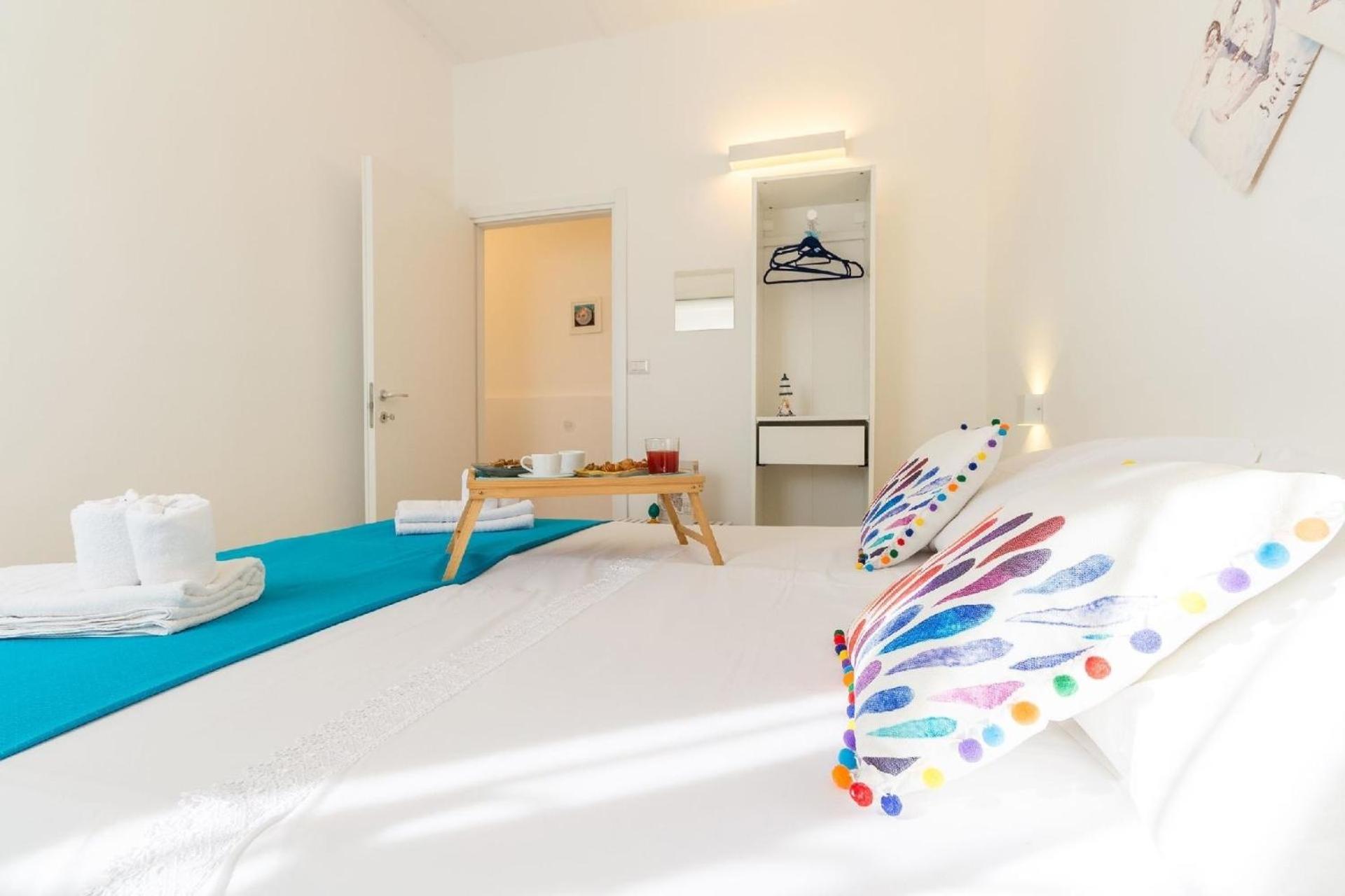 Edoné, Wohnung mit Blick auf einen Sandstrand