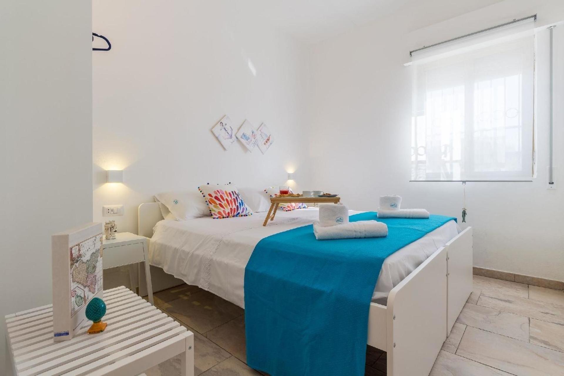 Edoné, Wohnung mit Blick auf einen Sandstrand