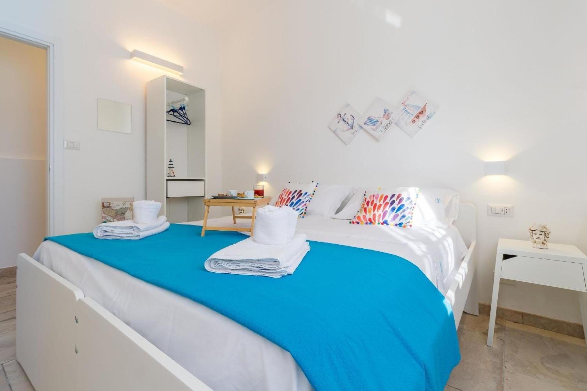 Edoné, Wohnung mit Blick auf einen Sandstrand