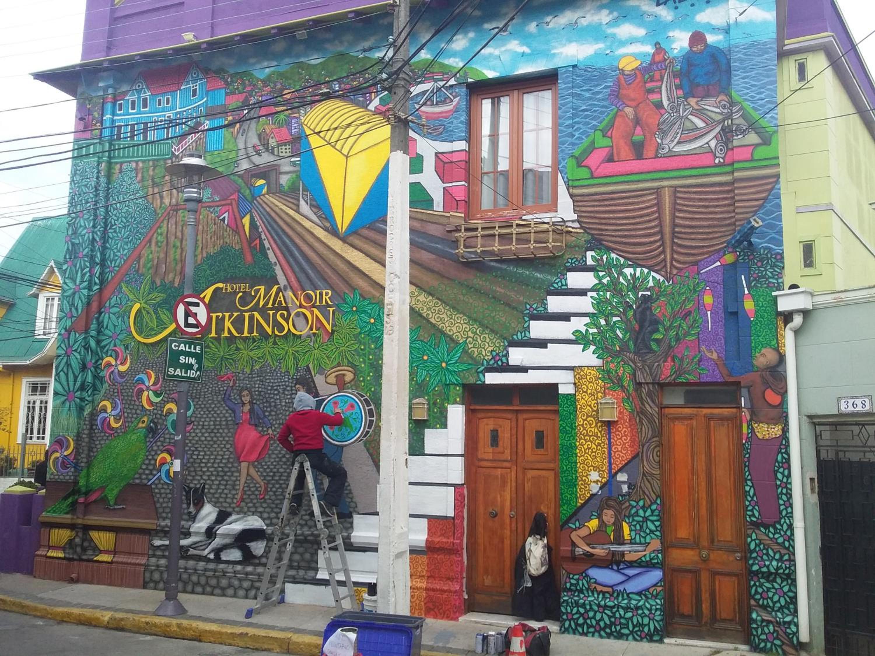 DESCANZA Y REALIZA TUS COMPRAS EN VALPARAISO Y VIÑA