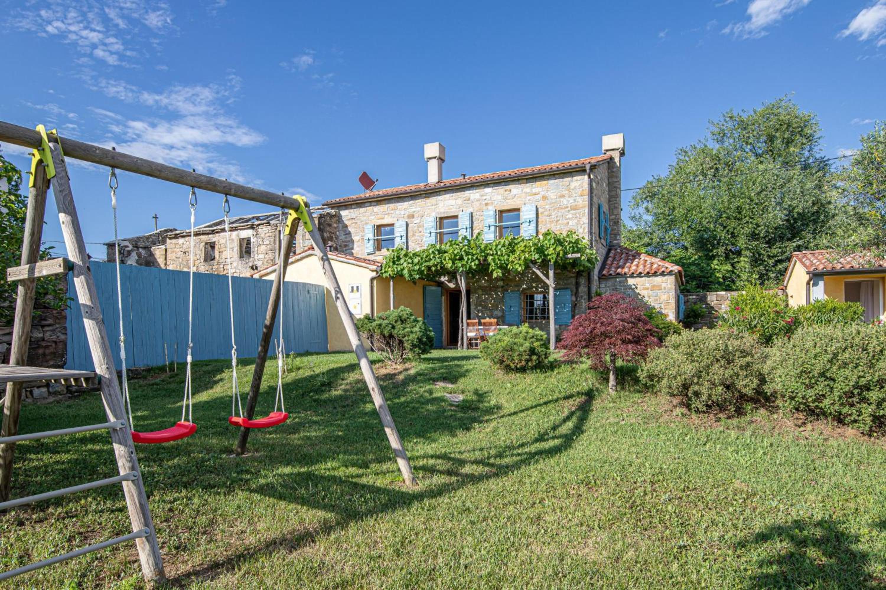 Pool Villa Lavanda - Happy Rentals view 4