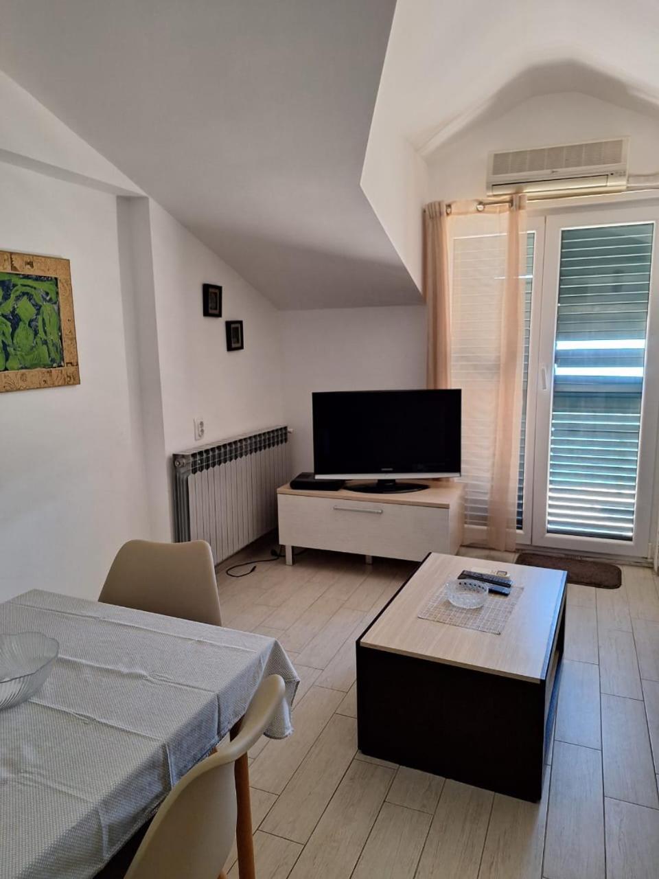 Apartments Iva
