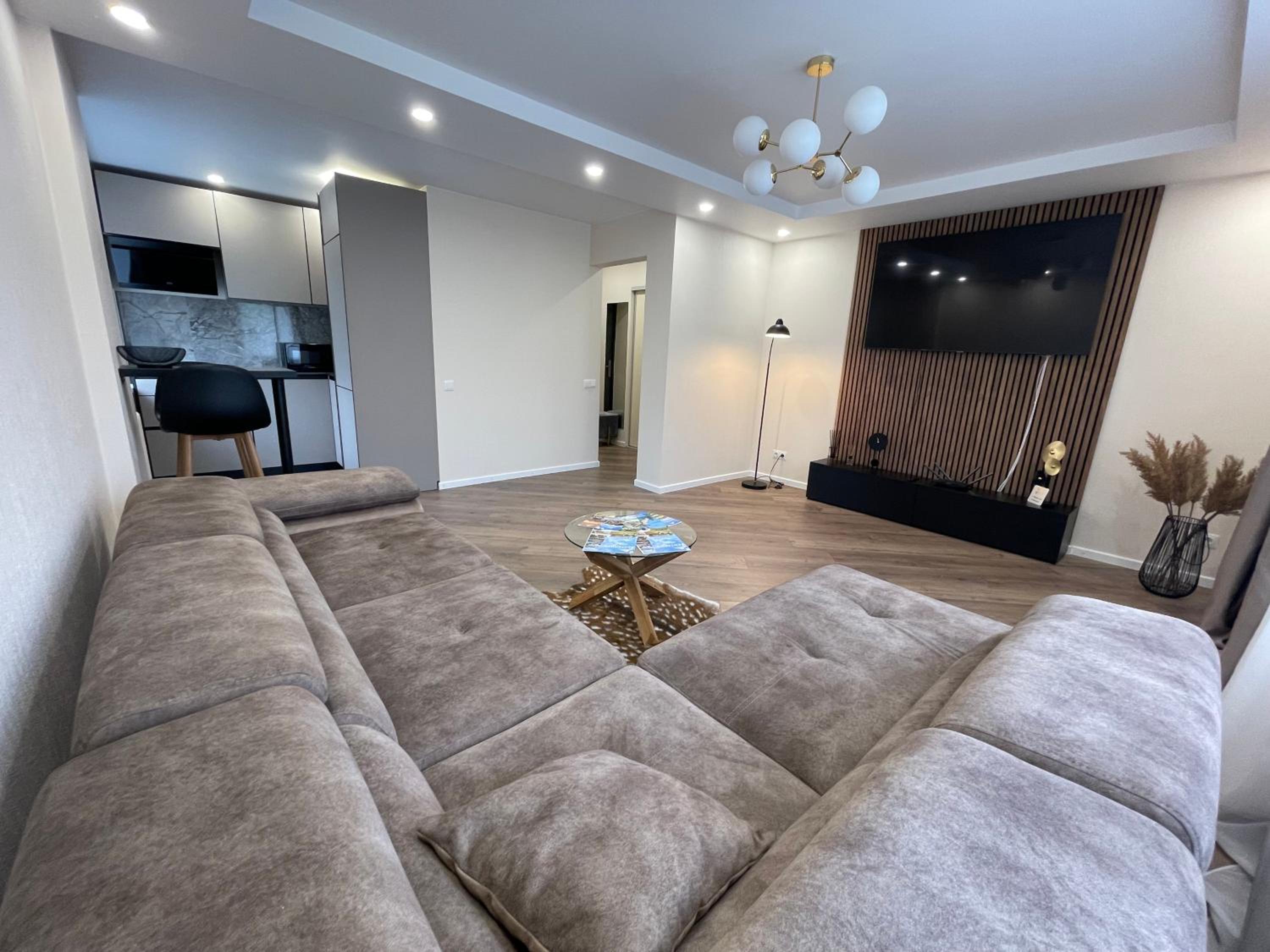 Hotel Stradinya apartment - Image 1