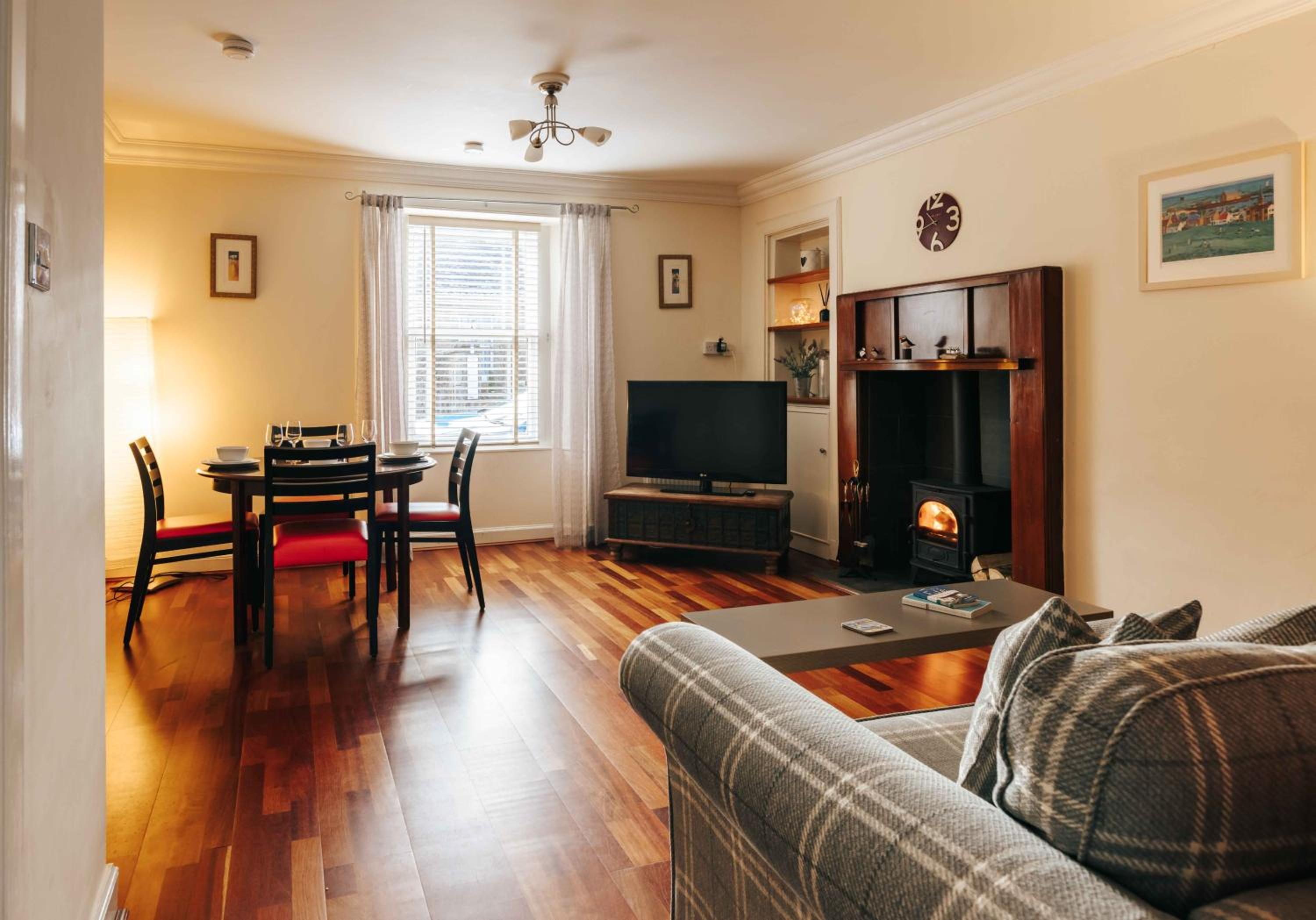Kenmore House, Elie view 5
