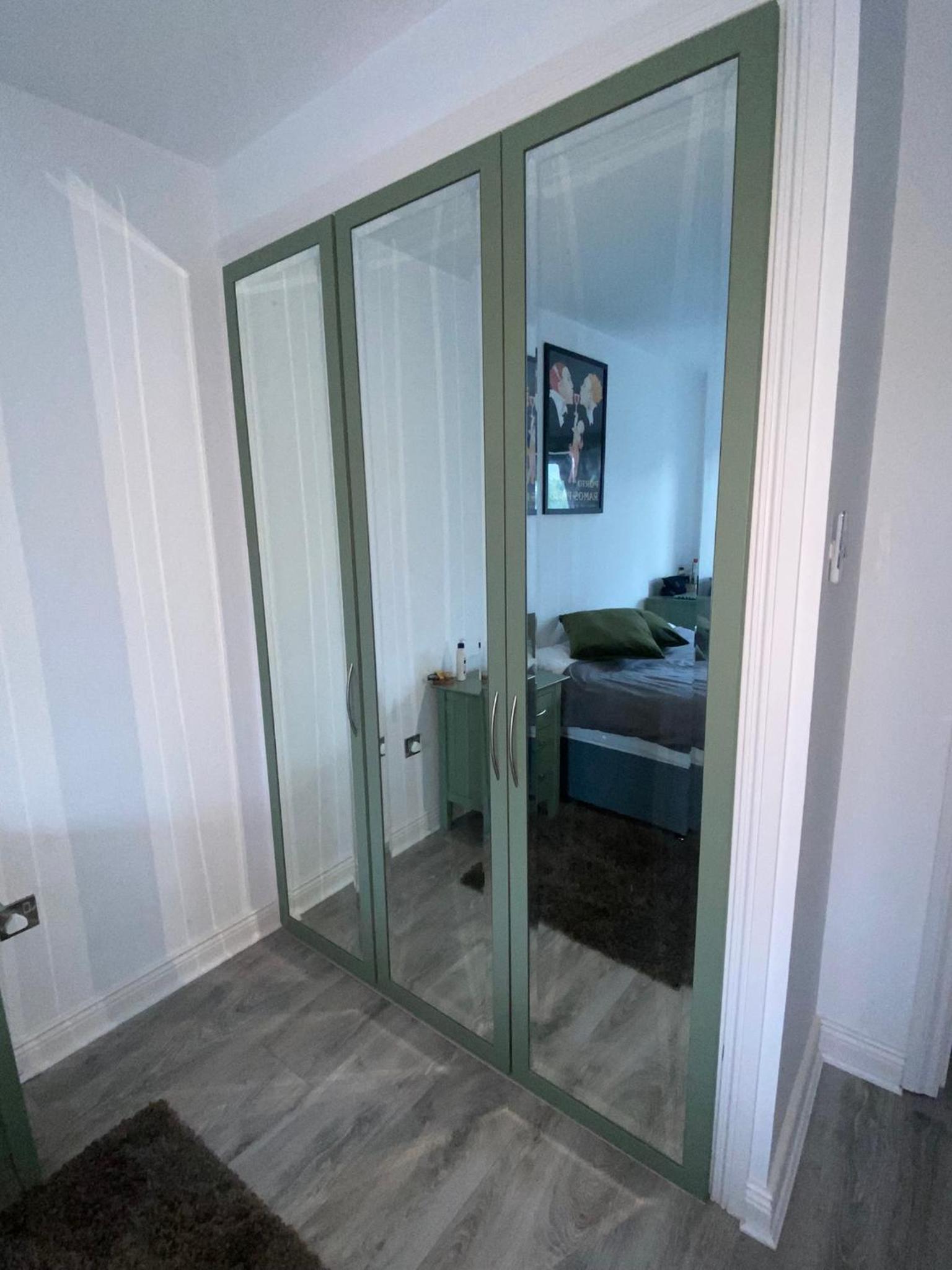 Private Double Bedroom in Modern Dublin Apartment