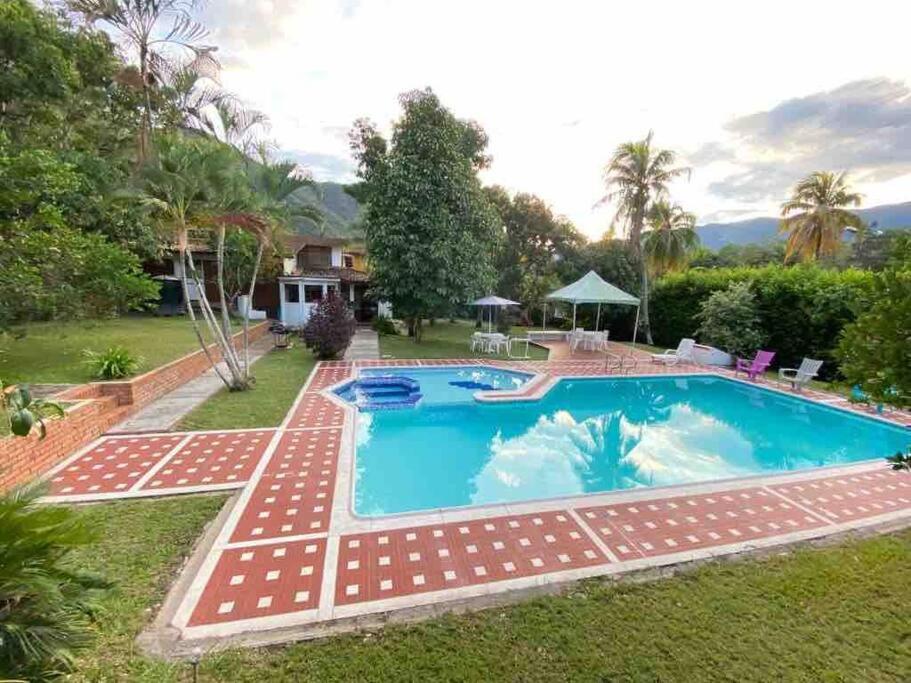 Finca Campestre ¡Villa Anita Anapoima !