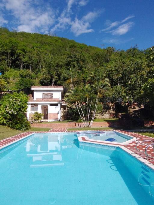 Finca Campestre ¡Villa Anita Anapoima !