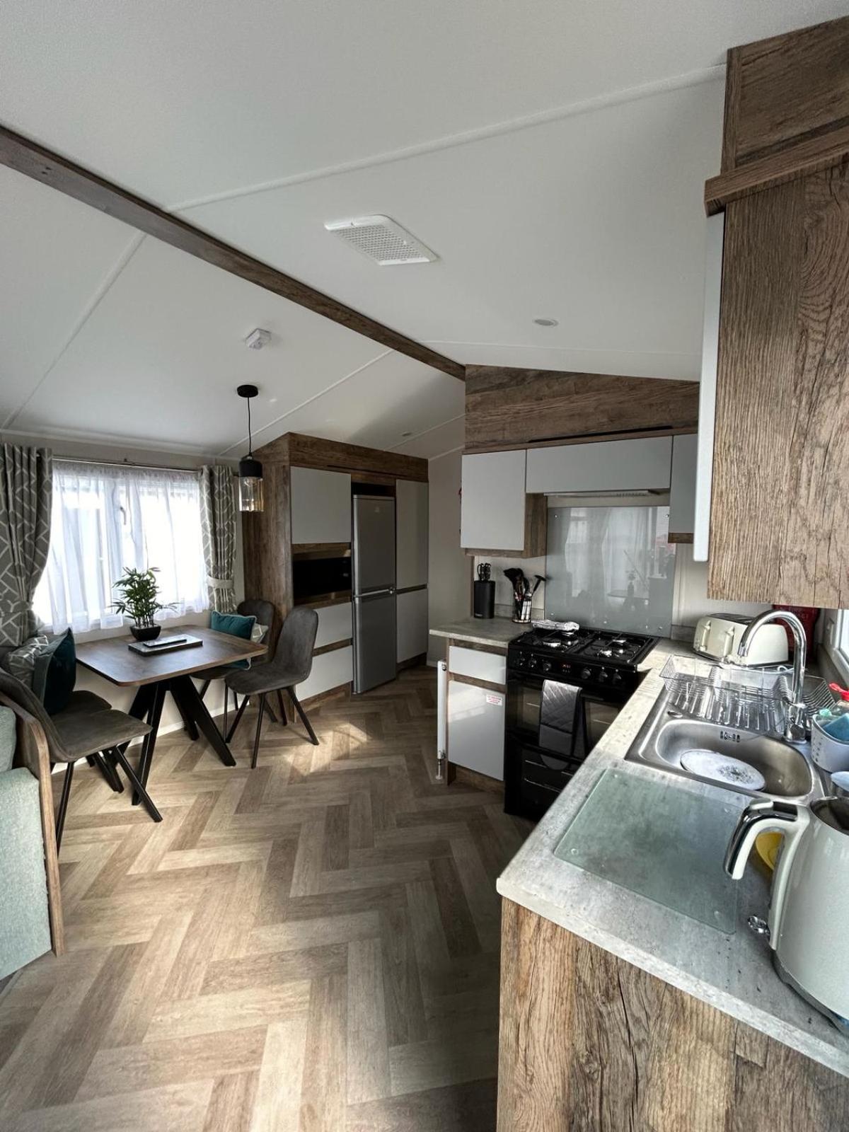 Cayton view 5