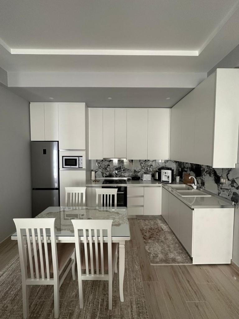 Modern City Suite