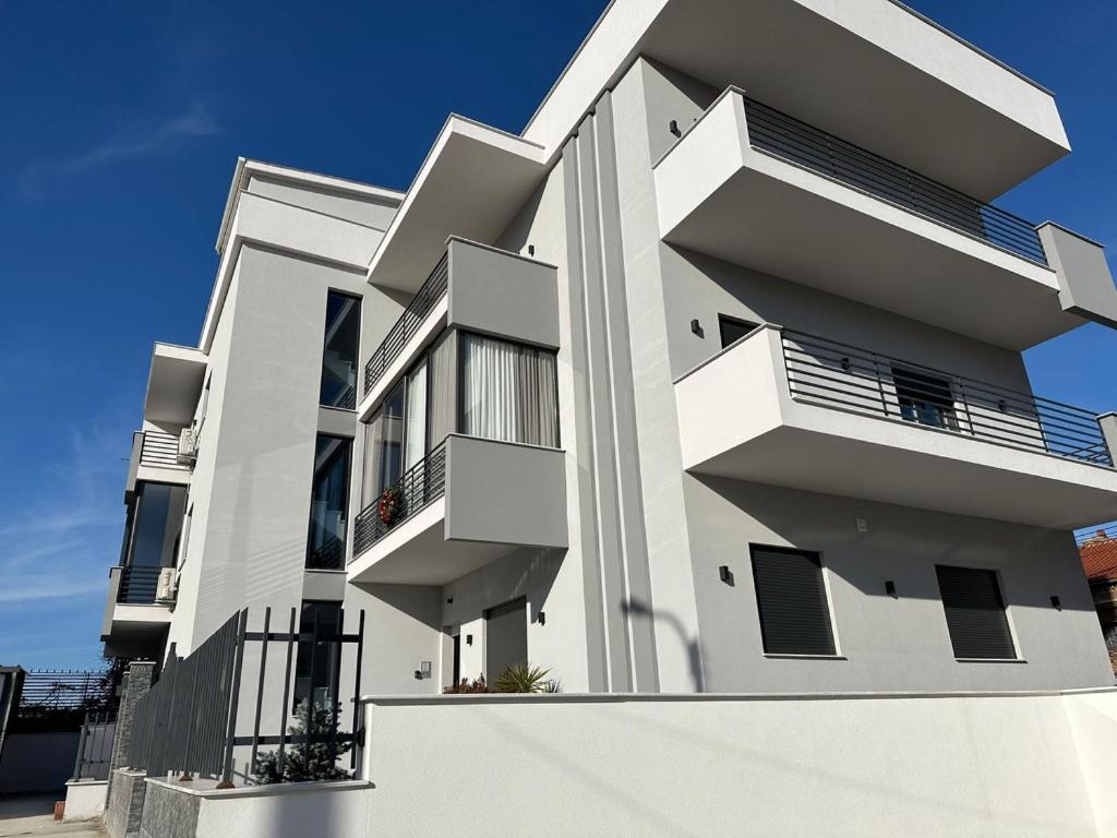 Modern City Suite
