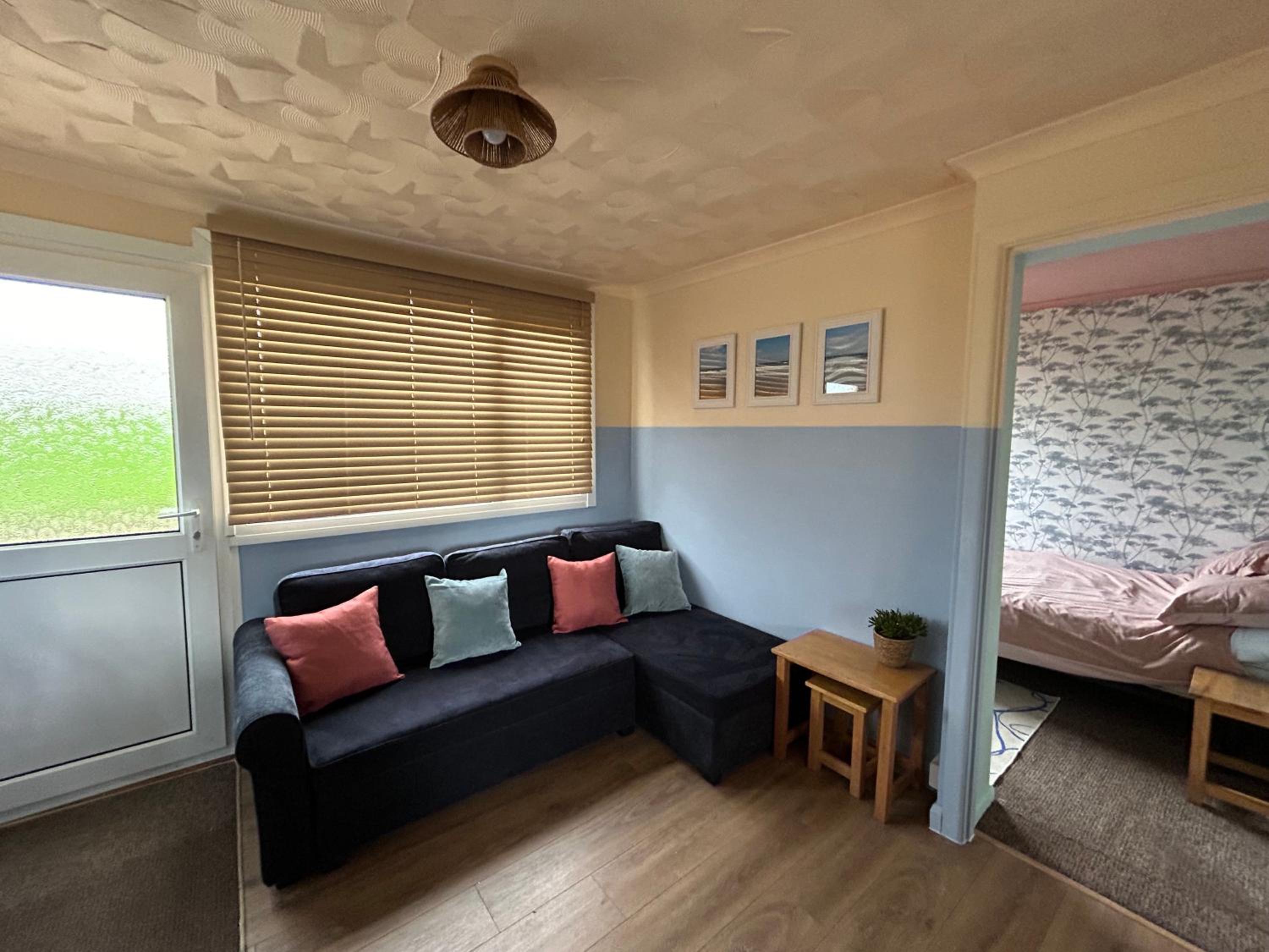 Peach Chalet Sandown Bay view 5