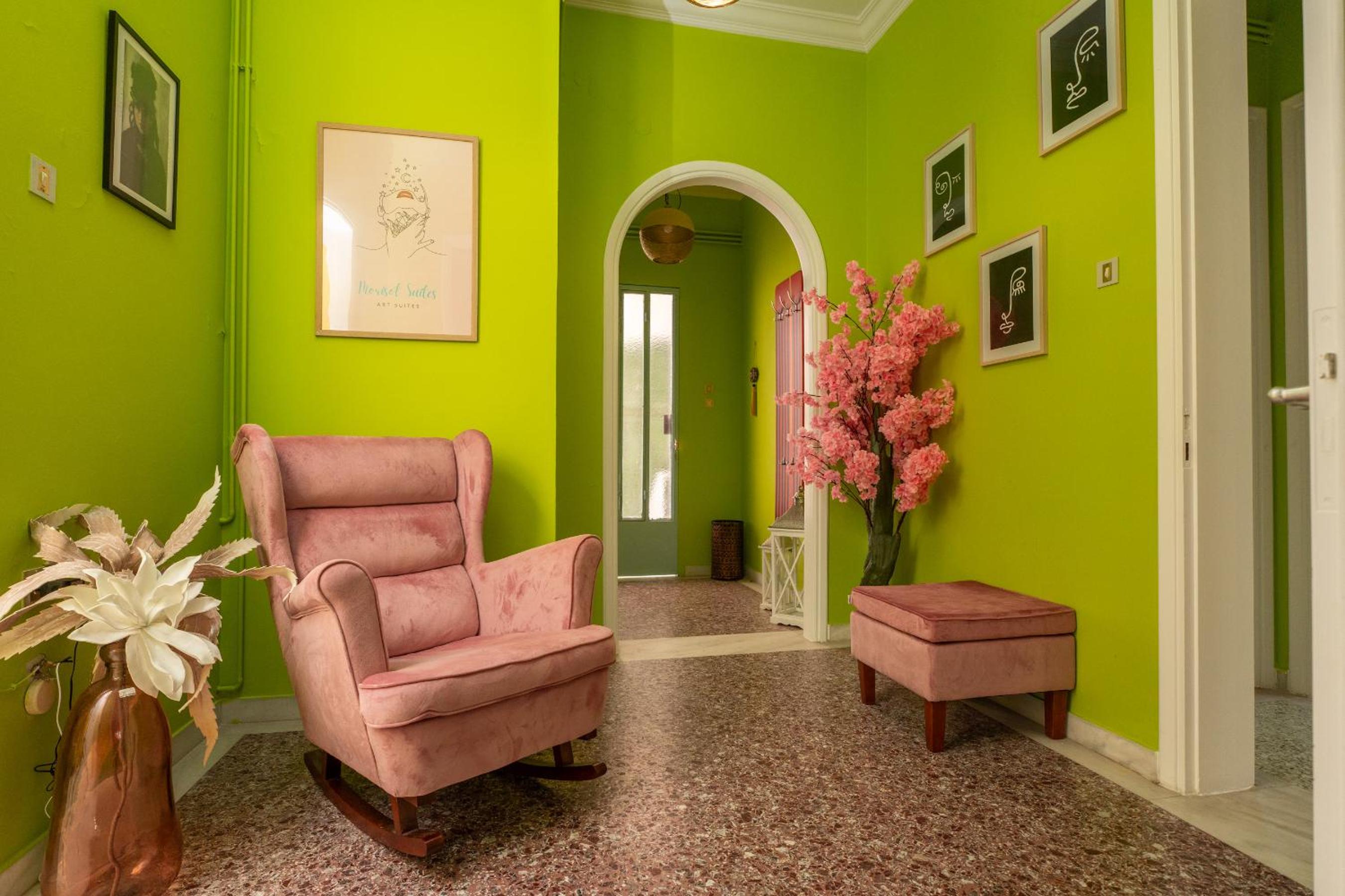 lounge