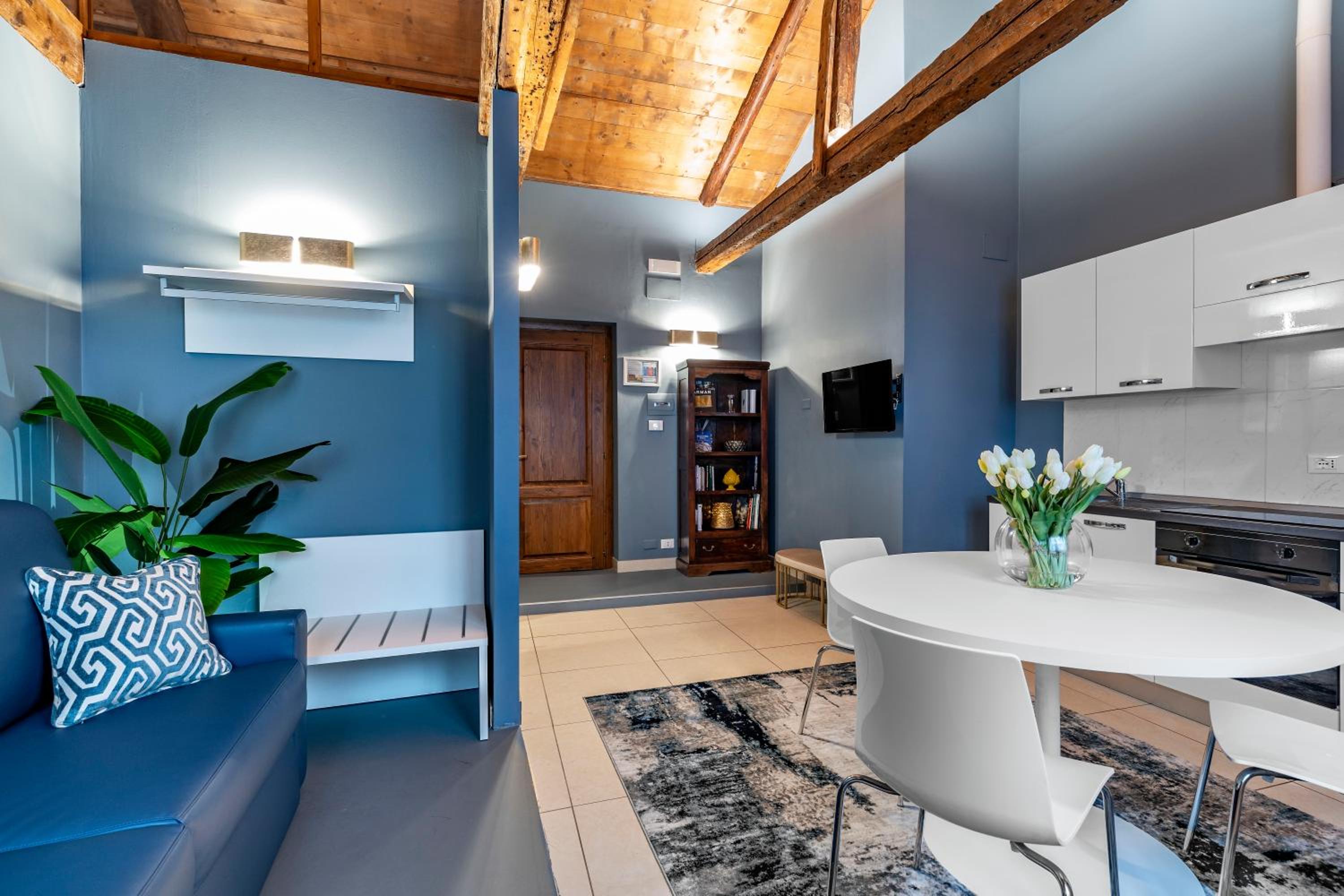 Vivaldi Suites R&R