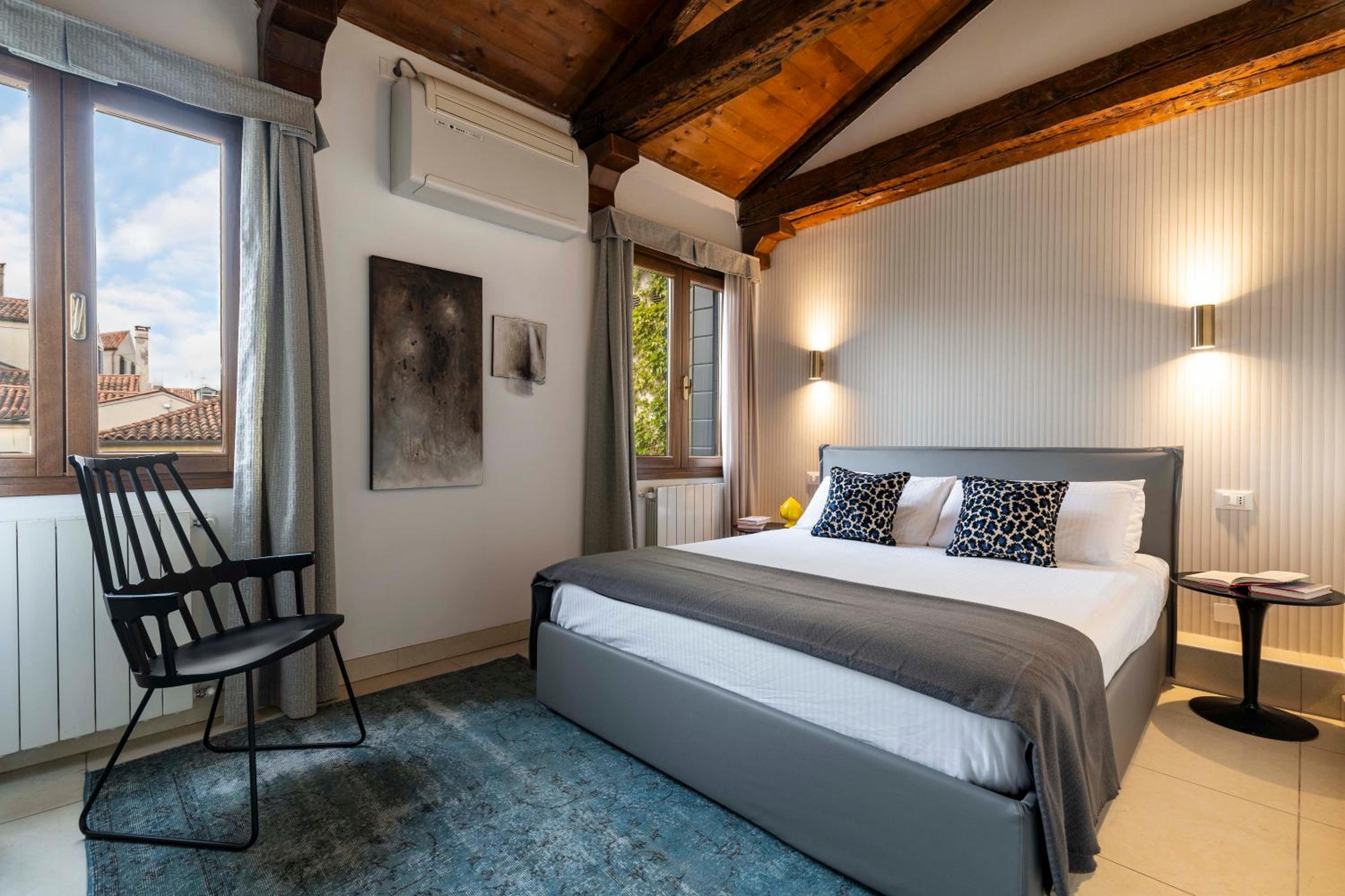 Vivaldi Suites R&R
