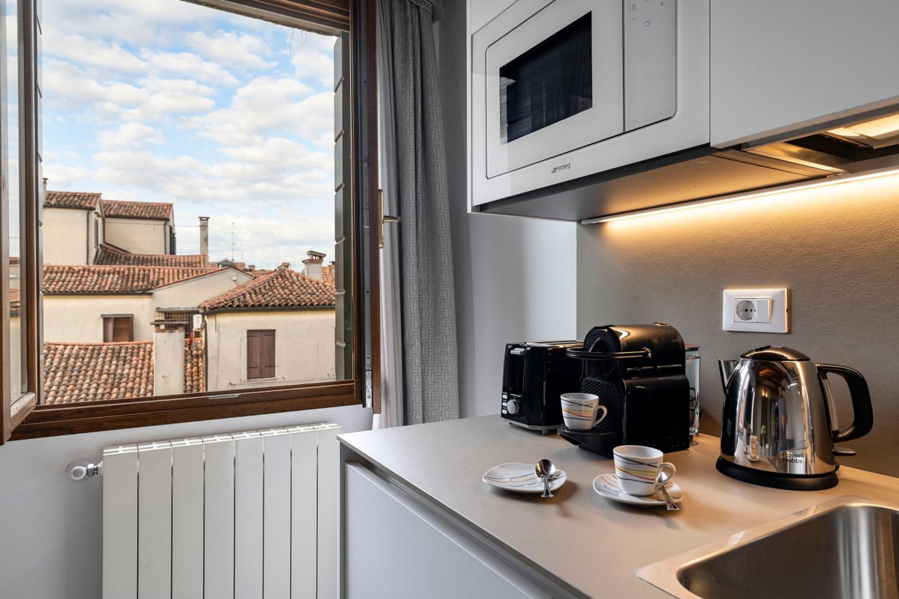 Vivaldi Suites R&R
