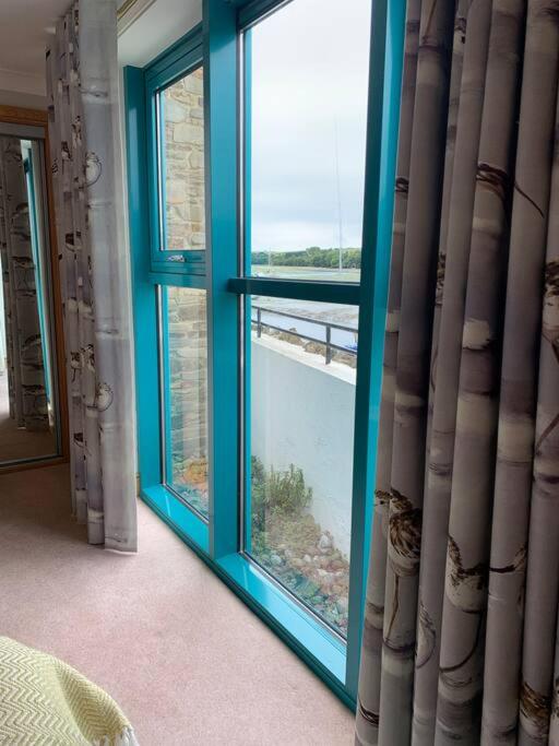Crabshell Quay waterfront living in Kingsbridge view 2