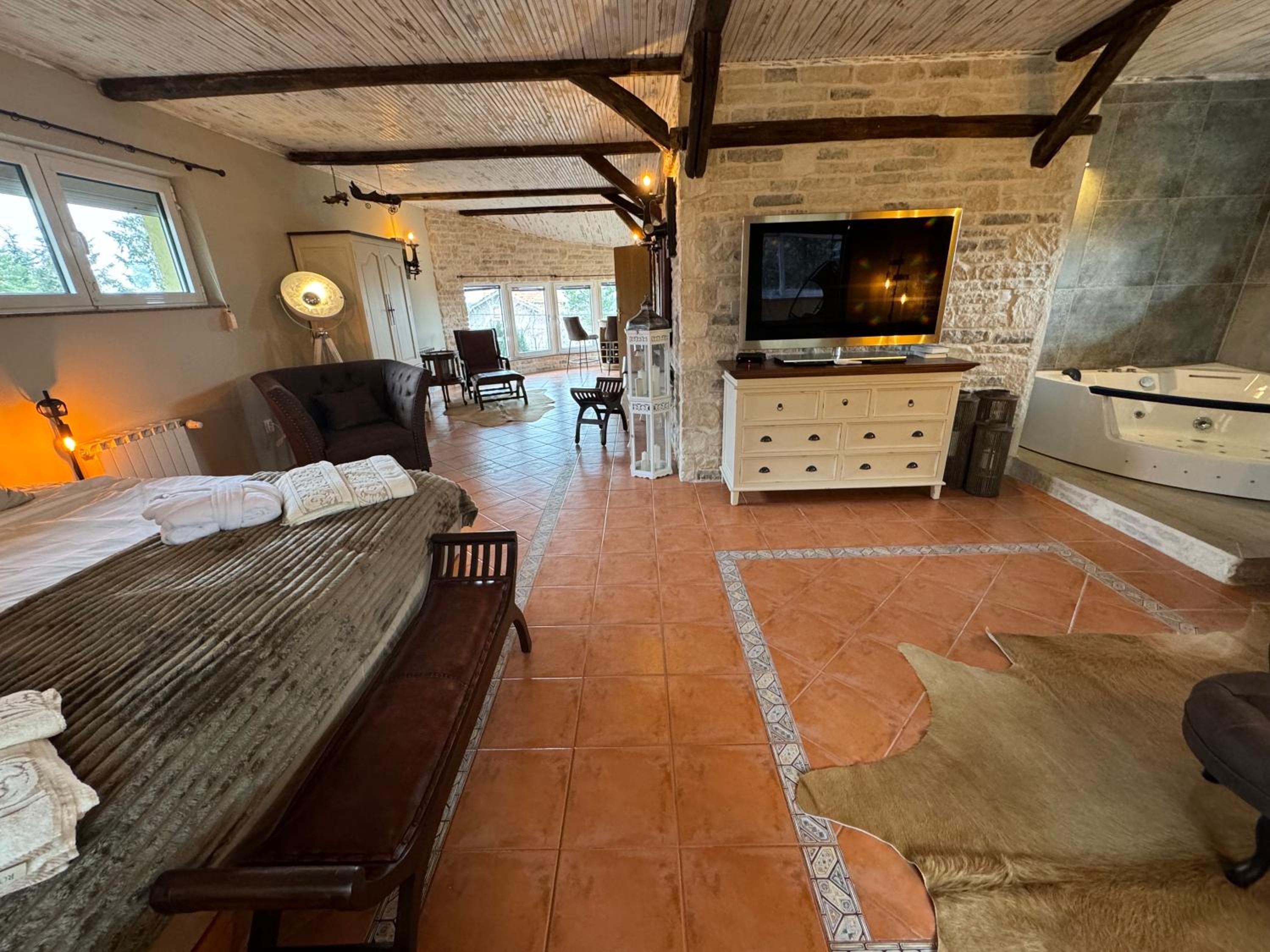 Villa Boyana City & Relax with Hot Jacuzzi and Sauna by BookVillaBG