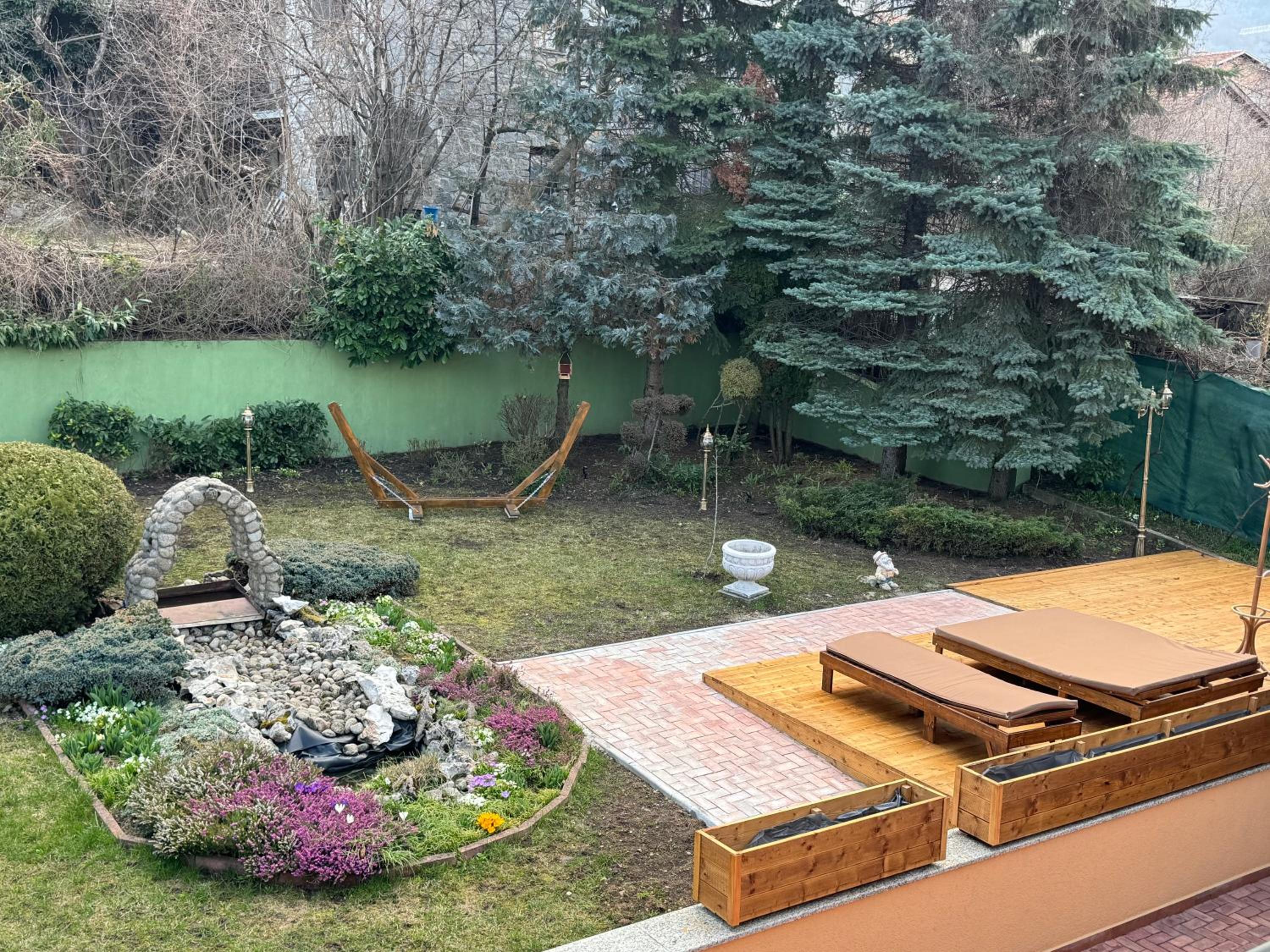 Villa Boyana City & Relax with Hot Jacuzzi and Sauna by BookVillaBG