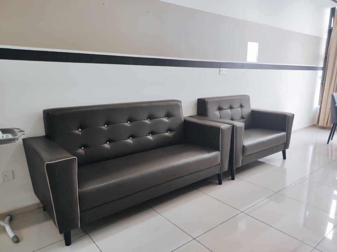 Cozy Ekocheras 2 bedrooms link MRT