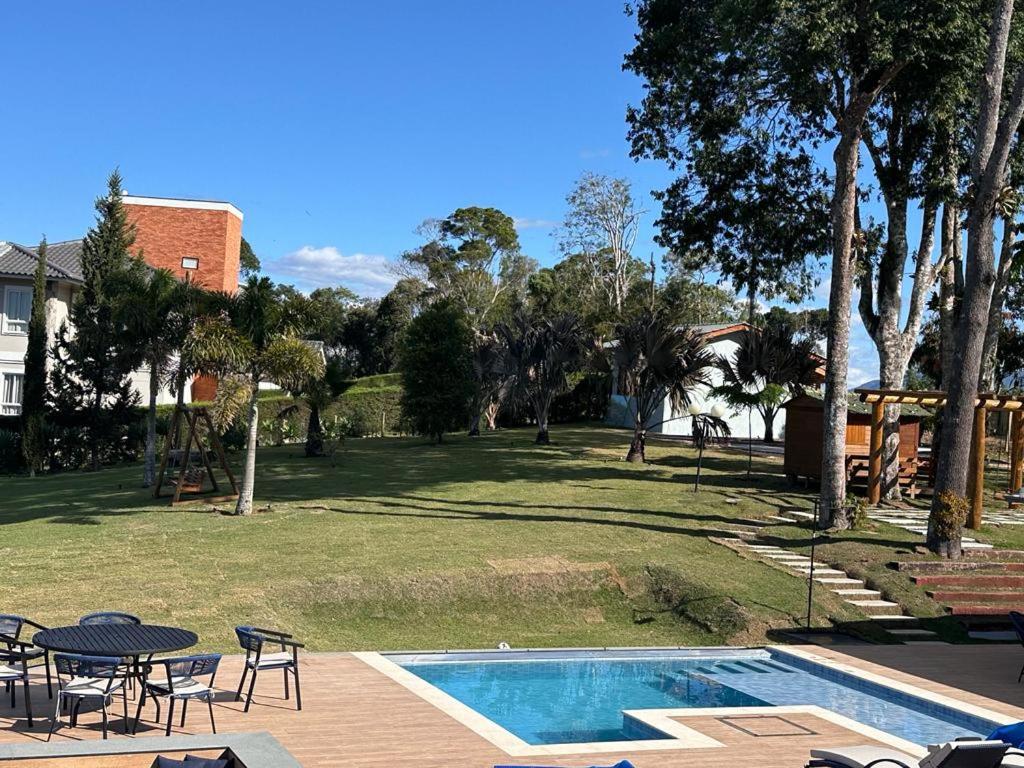 Mansão em Pedra Azul! Exclusividade na região
