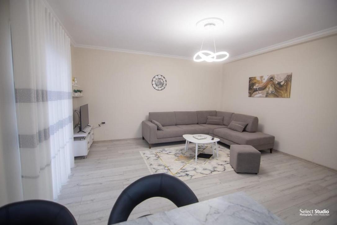 Family and Friends Apartment Korce