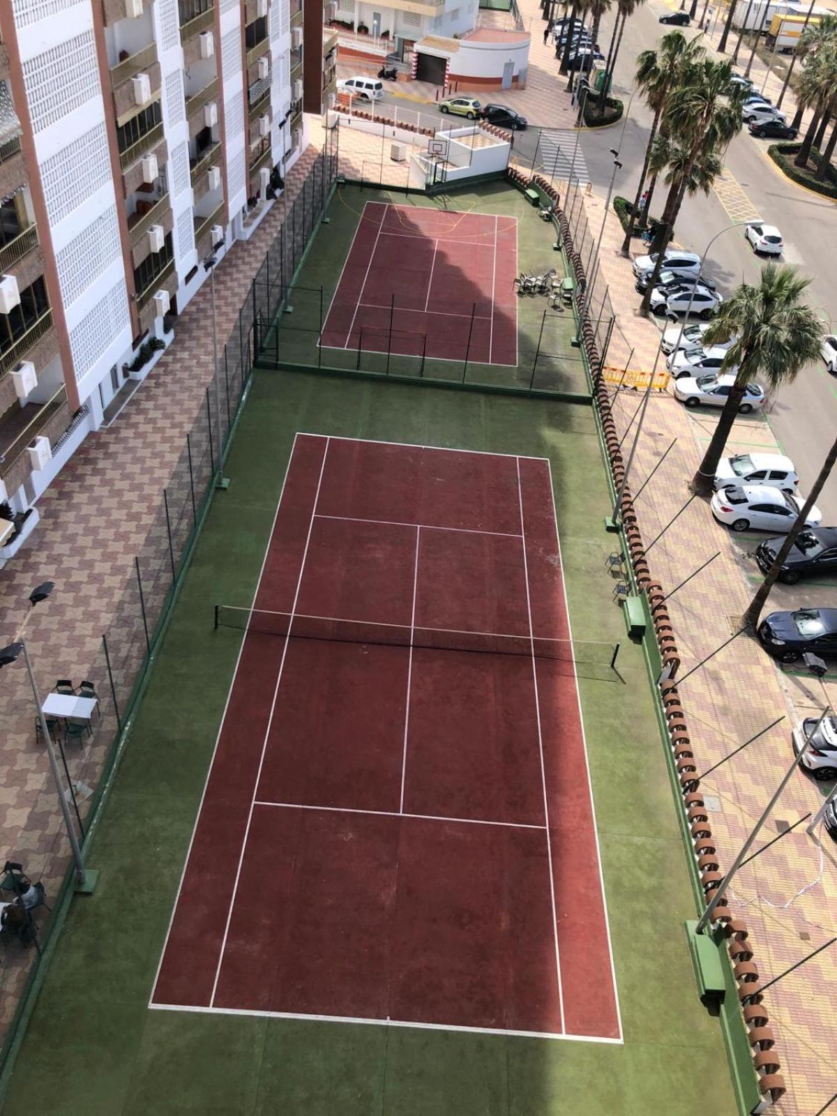 Apartamento ARENSOL EN PRIMERA LINEA DE PLAYA photo 4