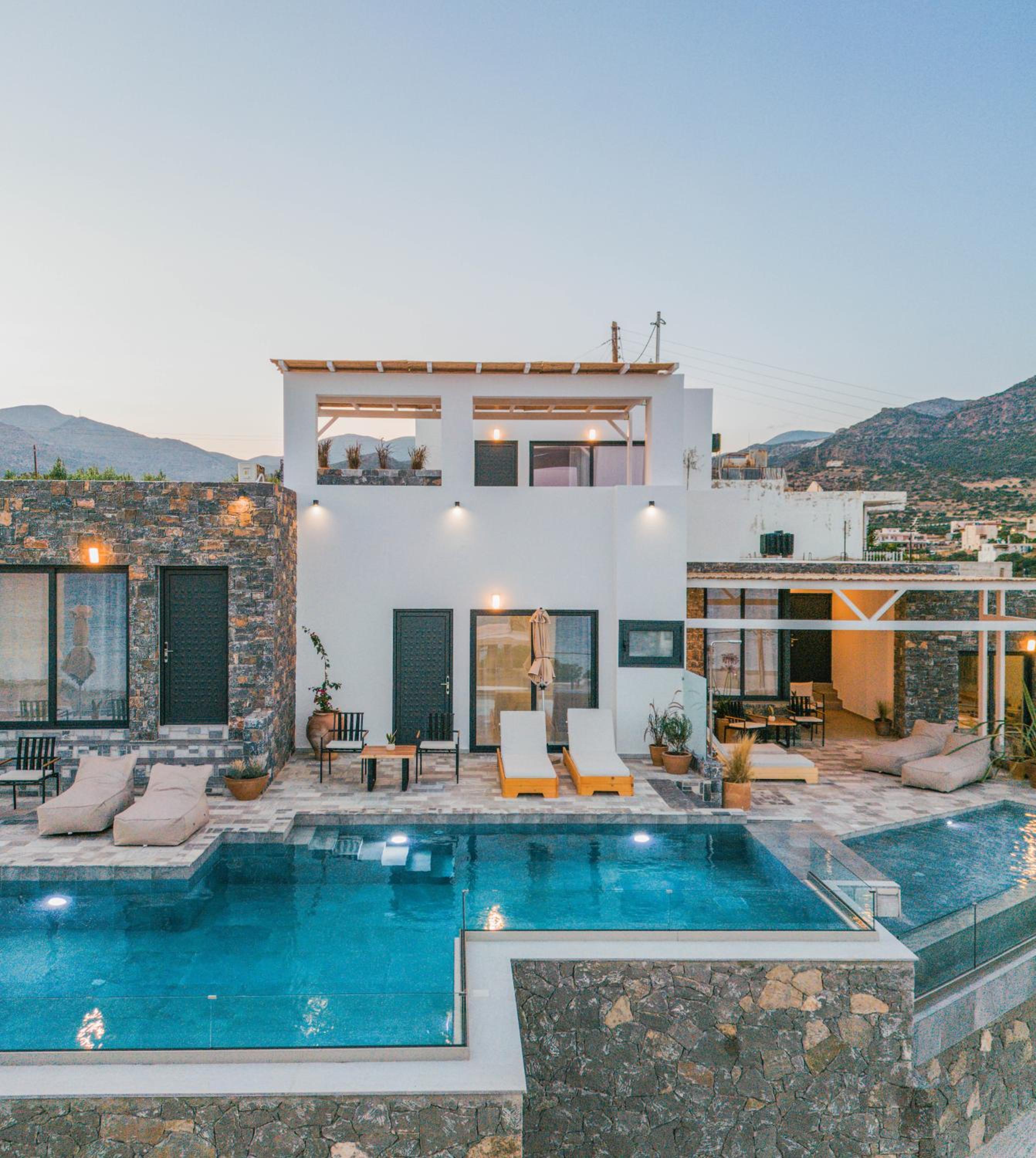 Plakakia Luxury Apartments